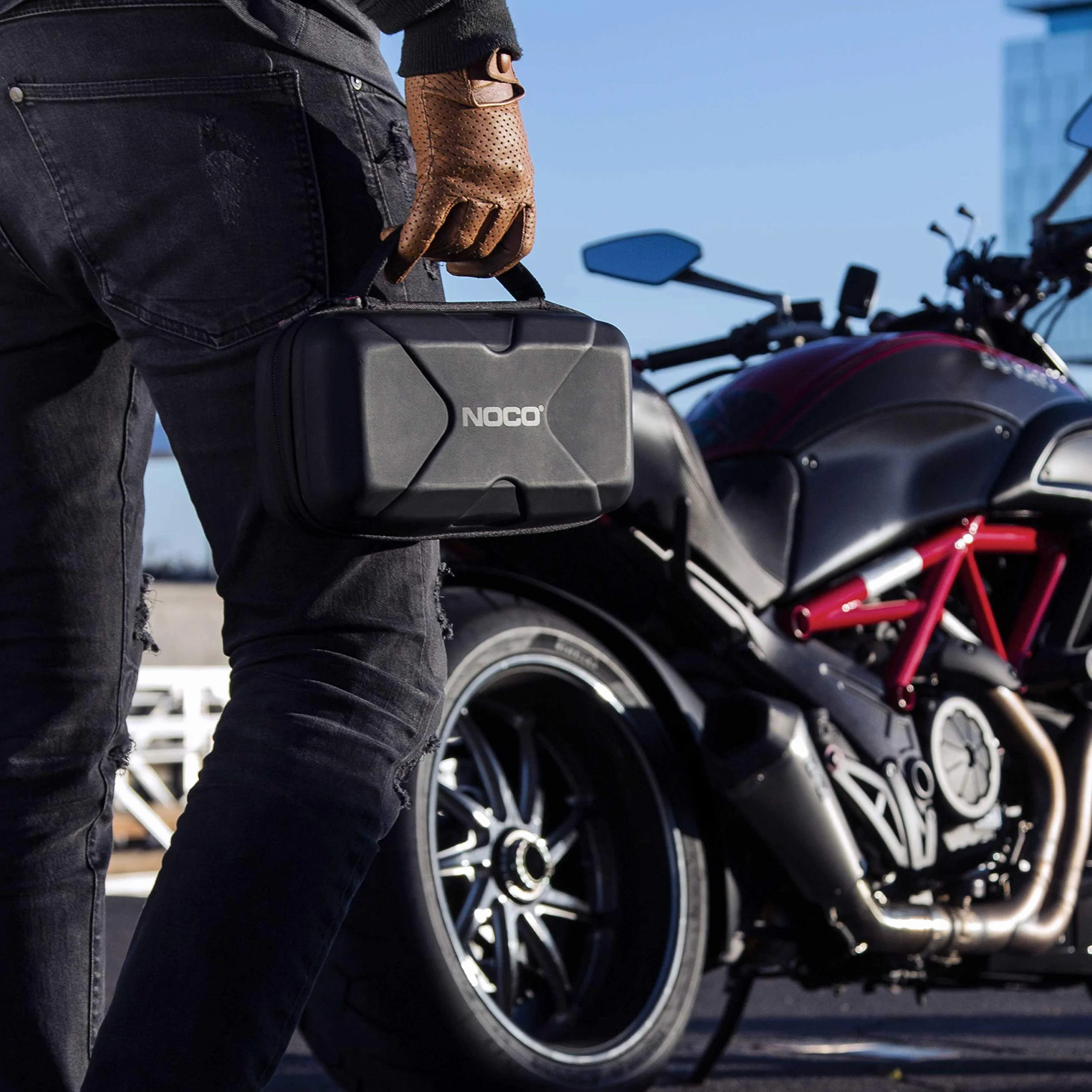NOCO GBC013 Boost Sport/Plus etui ochronne EVA do GB20 i GB40 NOCO Boost UltraSafe litowe urządzenie ułatwiające rozruch i powerbank
