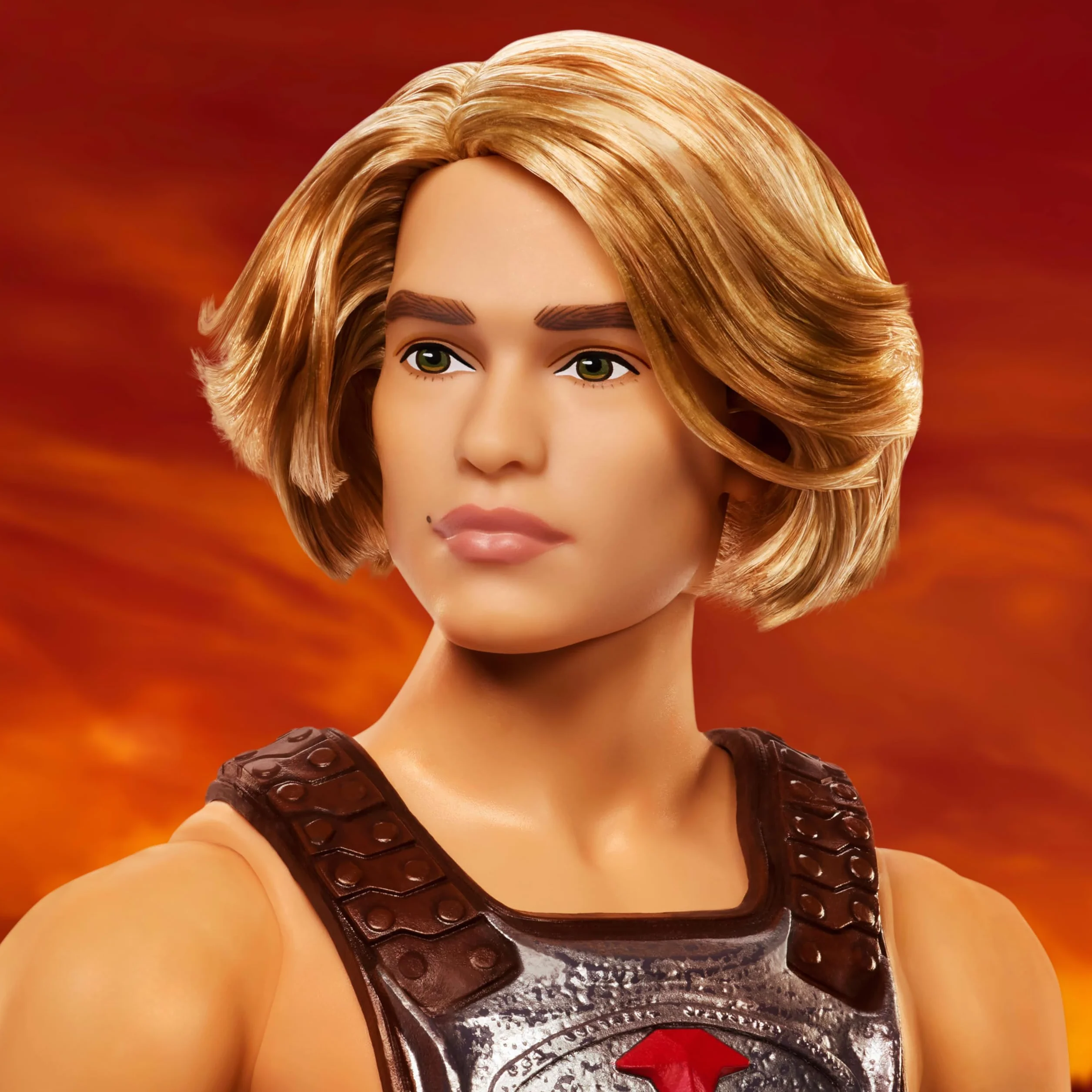 Barbie Signature Masters of the Universe Ken He-Man Lalka kolekcjonerska w charakterystycznym stroju z uprzężą bojową, w zestawie „miecz” i podstawka dla lalki, zabawka dla dzieci 6+, JJY03