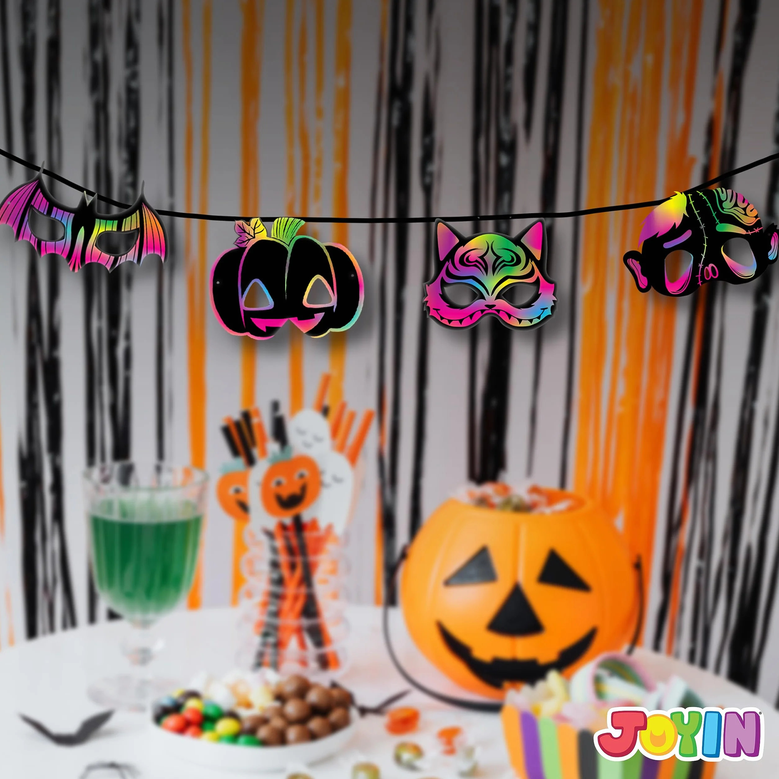 JOYIN Zestaw 32 masek do zdrapywania z 8 wzorami do sztuki i rzemiosła, książeczki aktywności, cukierek albo psikus, upominki na imprezę halloweenową i materiały na wydarzenia