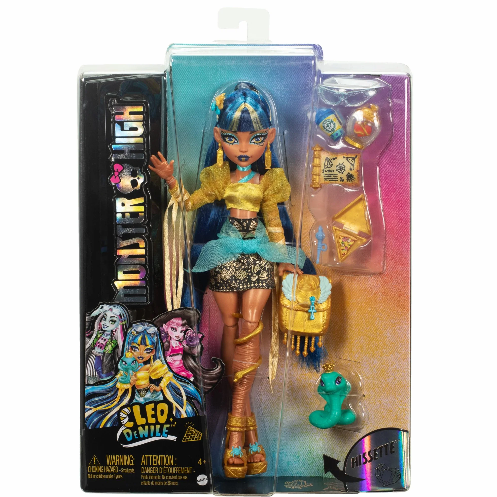 Monster High Cleo De Nile Lalka w złocistej bluzce i spódniczce z hieroglifami, kobra Hissette i akcesoria, takie jak plecak, „przekąska” i „papirus”, HXH74