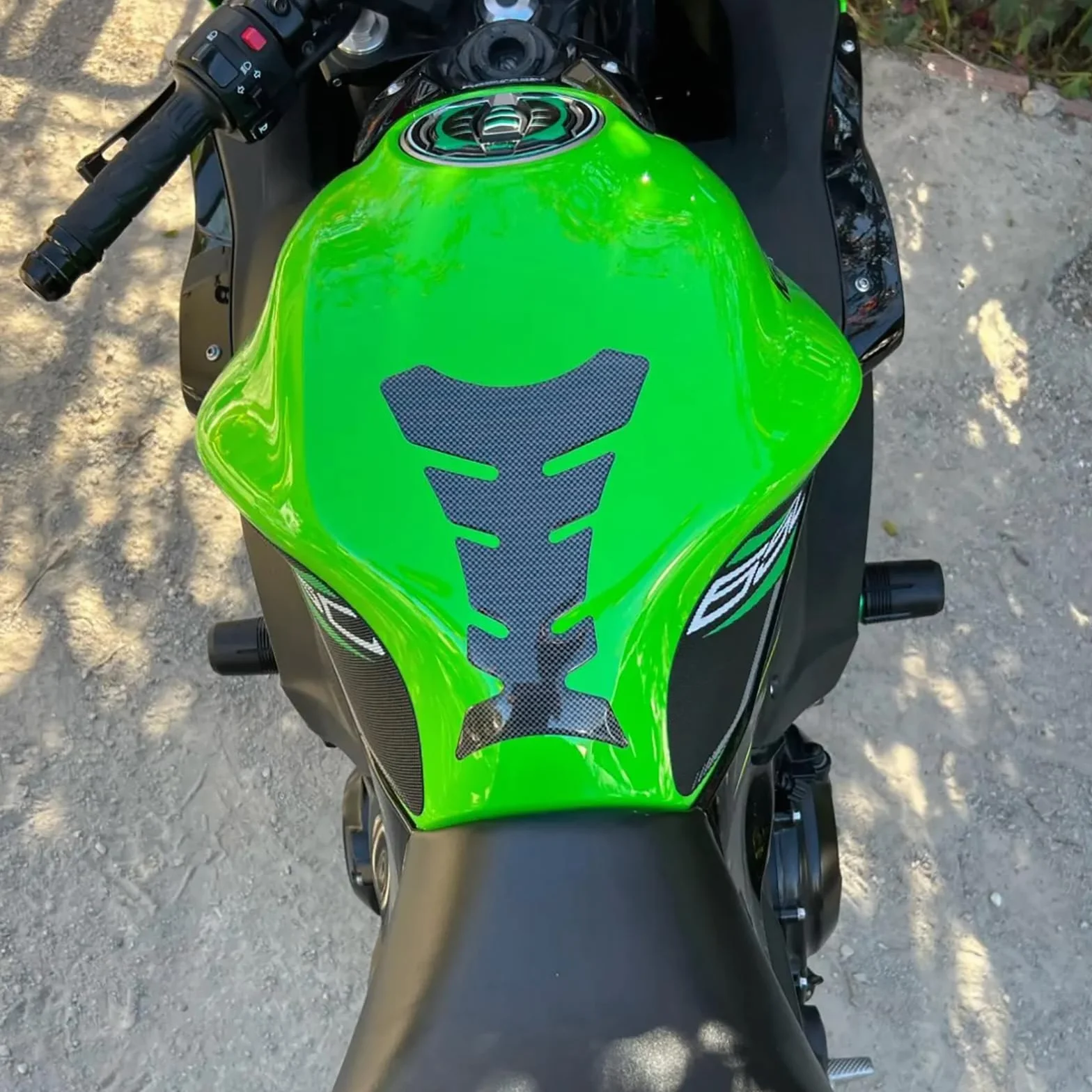 Suwaki ramy motocykla do KAWASAKI NINJA 650 NINJA650 Z650 2017-2023, akcesoria ochrona przed wypadnięciem silnika (zielone)