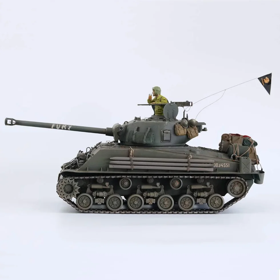 HOOBEN 1/16 M4A3E8 Fury Sherman Brad Pitt czołg z kamuflażem Master Weathering+figurka+Zimmerit