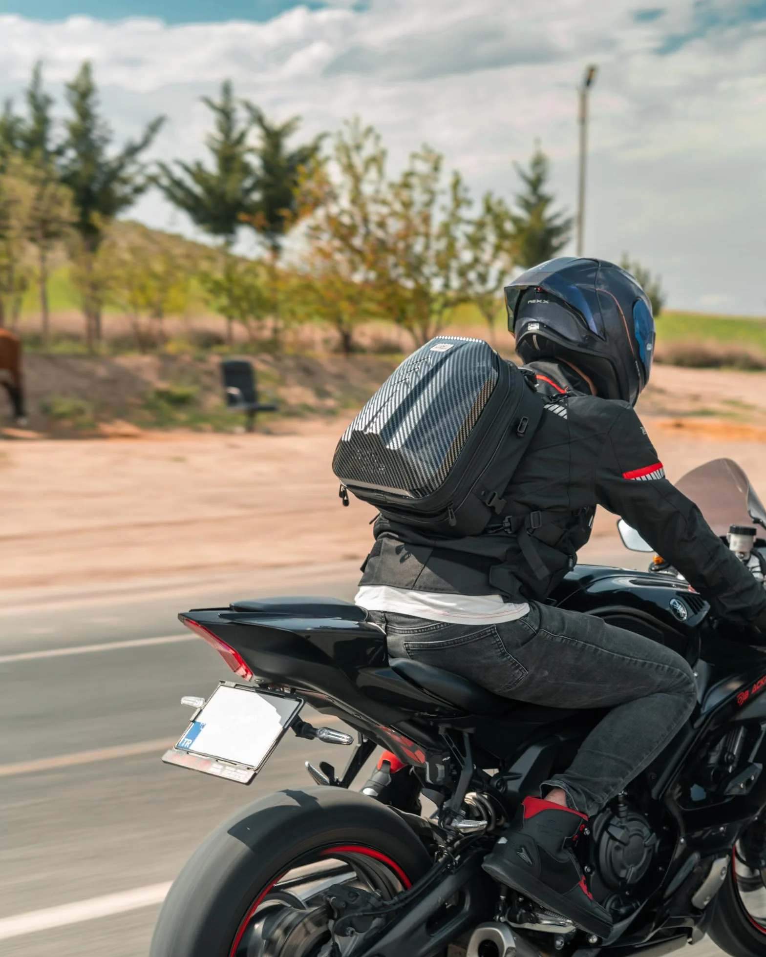 Grapelet Torba na bagażnik motocyklowy, wodoszczelna, z twardą obudową, ABS, torba na kask motocyklowy z możliwością rozszerzenia przestrzeni do przechowywania, 24 l - 35 l, torba podróżna