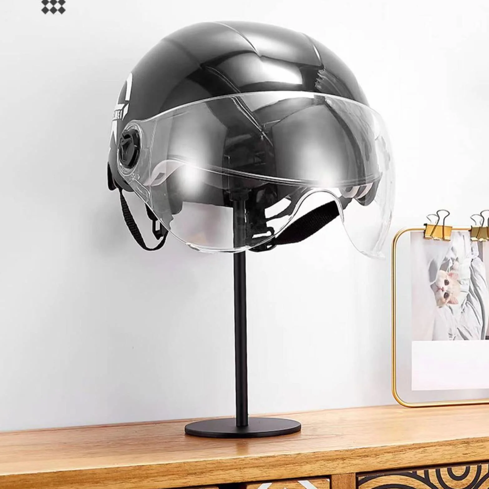 Uchwyt ścienny na kask motocyklowy obrót 180°, czarny