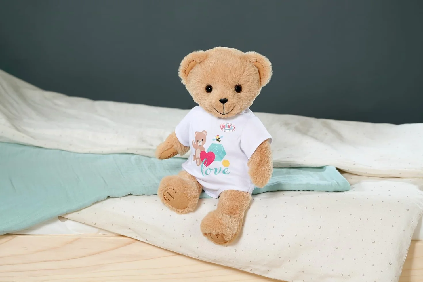 BABY born Śpiewający Teddy - Pluszowy miś z funkcją dźwięku & Biały śpioszki - Ruchome ramiona i nogi - Odpowiedni dla dzieci w wieku od 18 miesięcy - Śpiewaj 5 niemieckich piosenek z serii