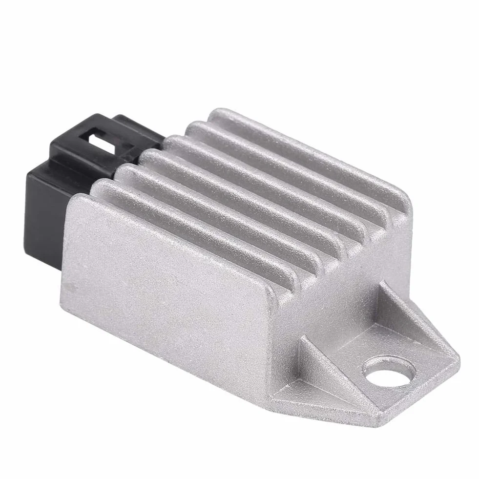 12 V 4-pinowy prostownik regulatora napięcia, prostownik Keenso męski regulator gniazda do skuterów GY6 od 50 cm3 do 150 cm3 ATV