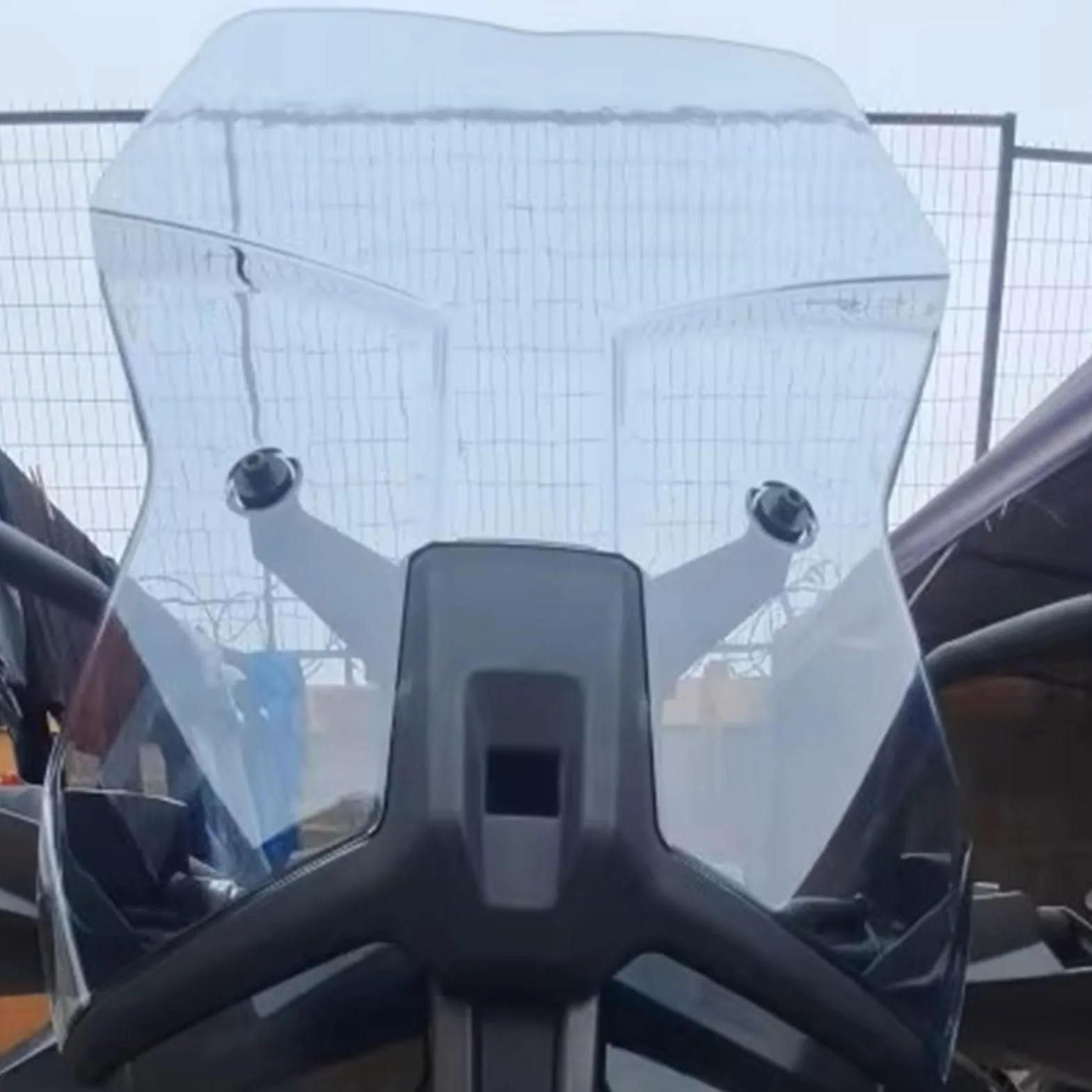 Szyba przednia K-T-M 390 Adventure 2020-2023 (lekki dym)