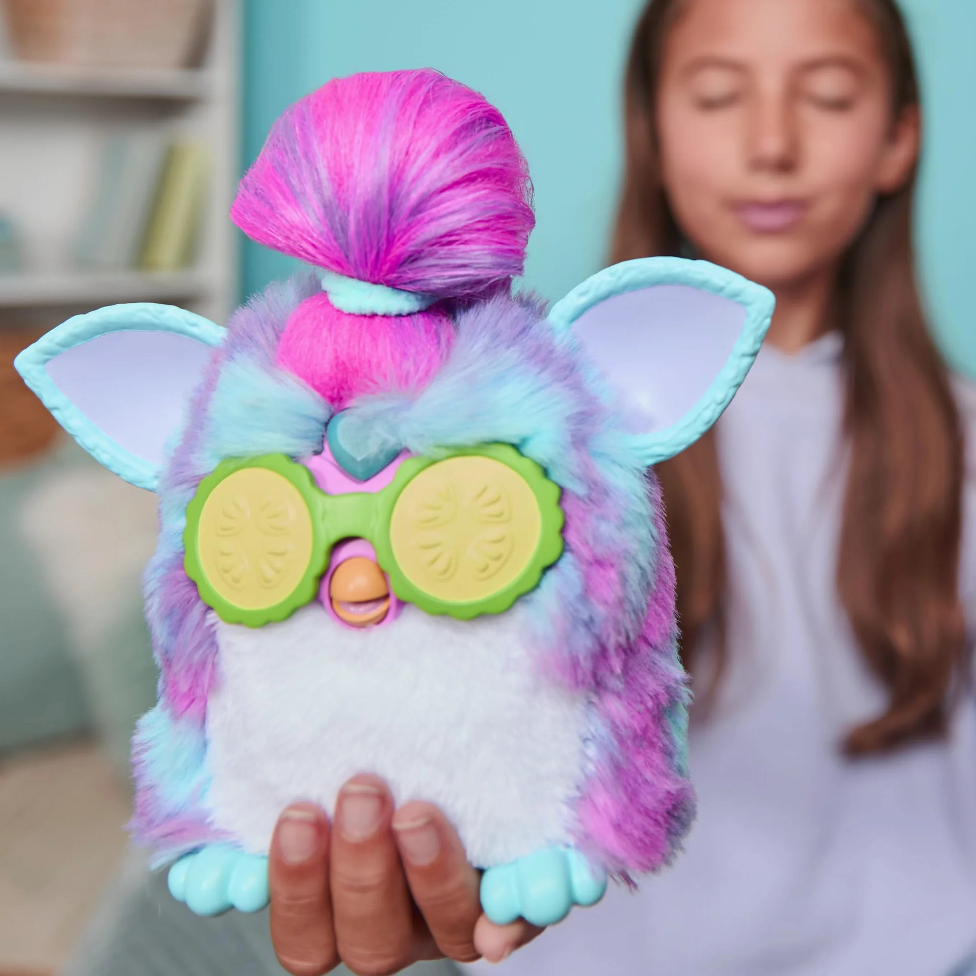 Interaktywna pluszowa zabawka elektroniczna Furby Vibes Blue Razz dla dziewczynek i chłopców w wieku od 6 lat