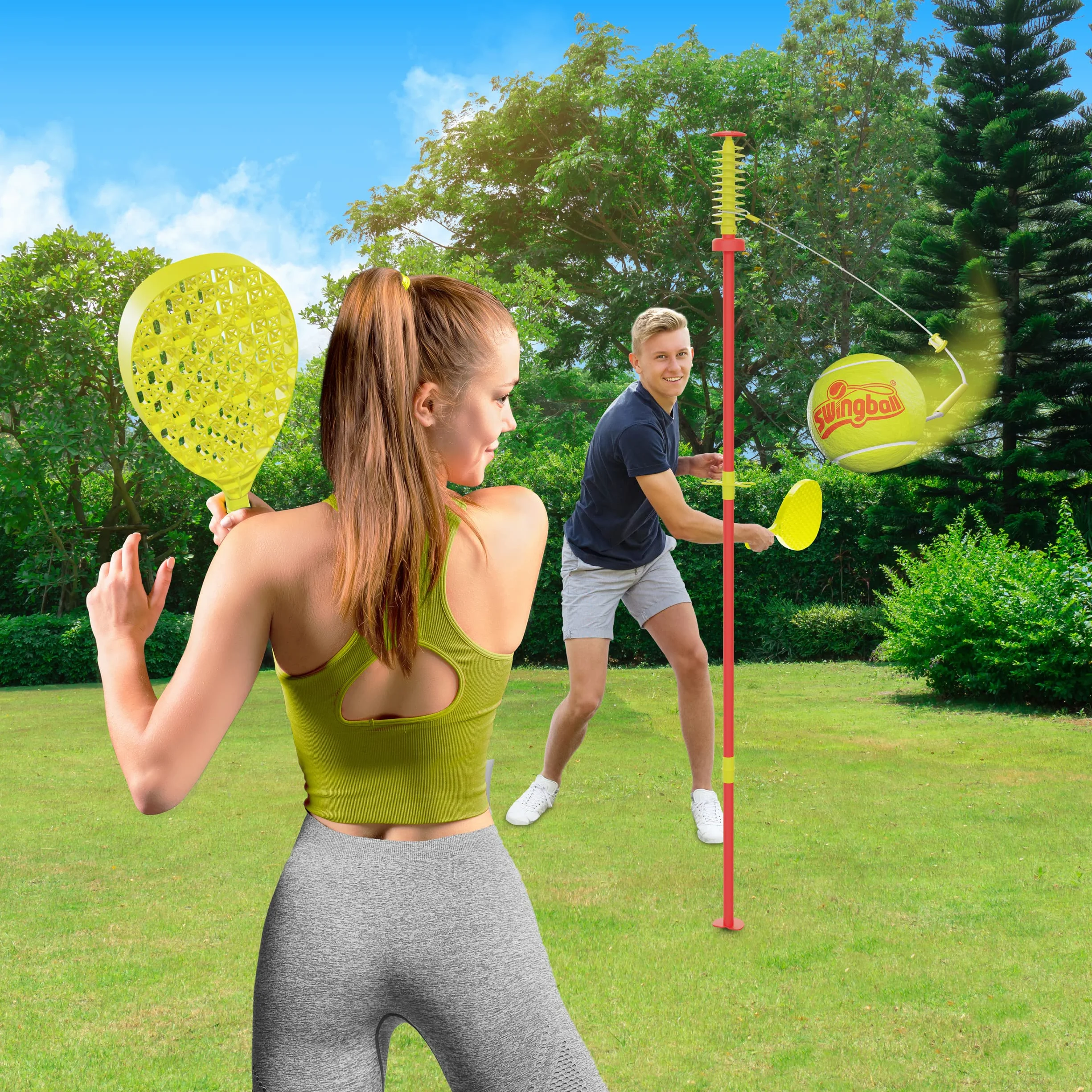 Swingball Classic Original | Czerwono-żółty | Zajęcia na świeżym powietrzu | Tradycyjny zestaw z słupkiem w ziemi | Prawdziwa piłka tenisowa i 2 kije mistrzowskie | Odpowiednia od 5 lat