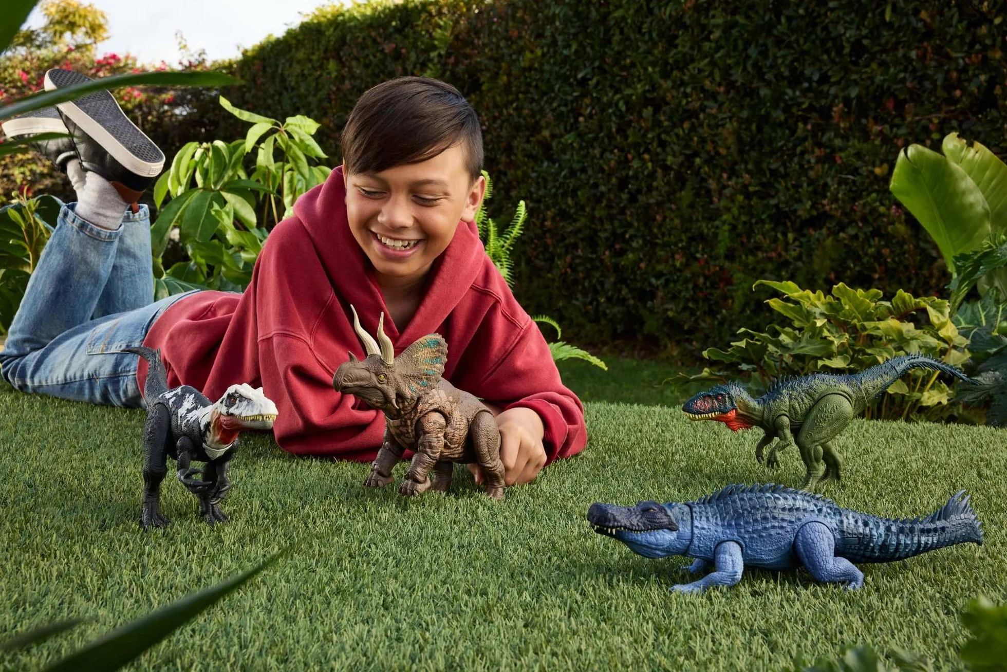 Mattel, Jurassic World: Odrodzenie Tyranotytan Dinozaur Gigantyczny atak Figurka dinozaura z 2 atakami aktywowanymi ogonem, zabawka dinozaur dla dzieci, zabawa realna i wirtualna, JCL75