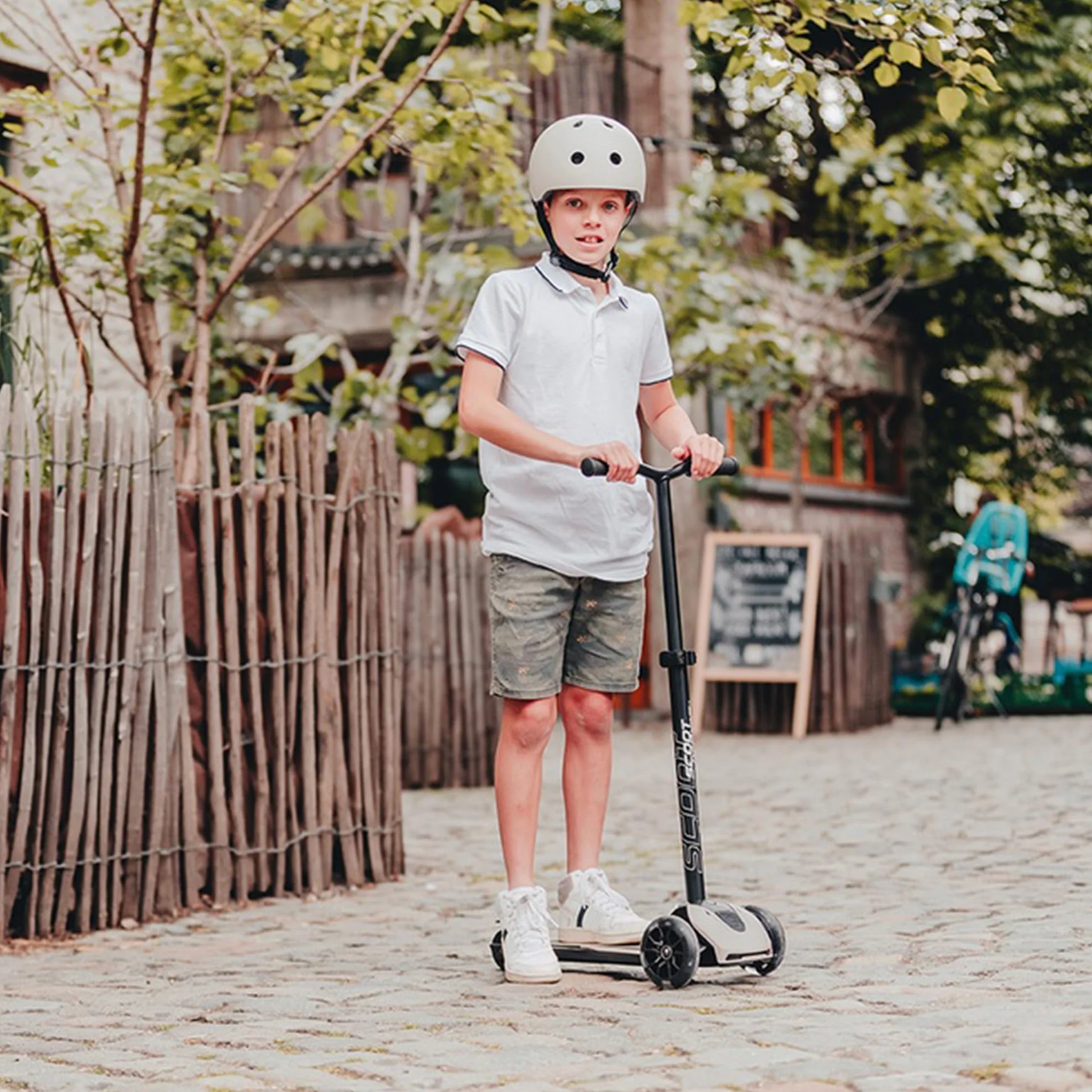 Scoot & Ride Highwaykick 5 Led Hulajnoga, Szary, 55 cm x 15 cm x 24 cm