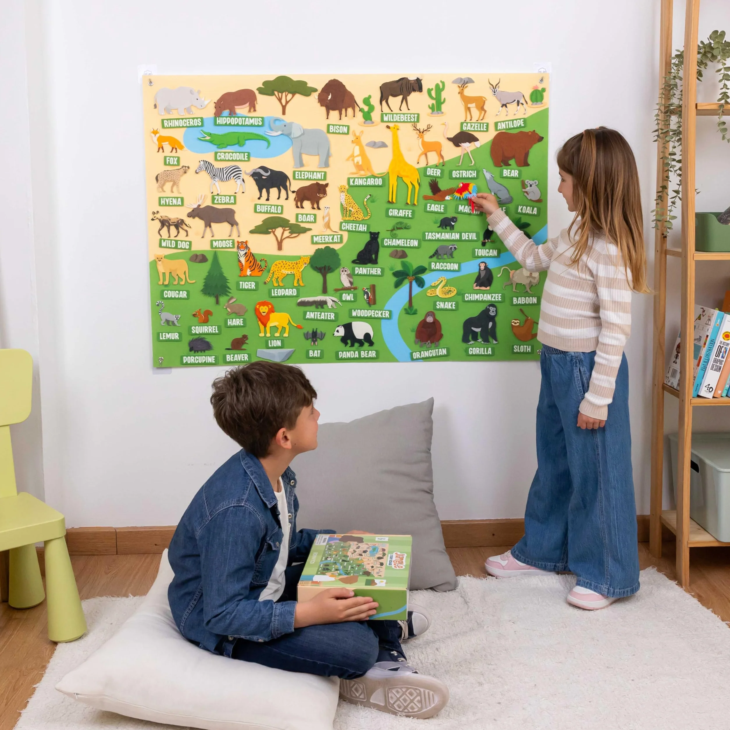 BONNYCO Tablica Filcowa z 116 Figurkami Zwierząt Dżungli. Zabawki Montessori, Prezenty Urodzinowe dla Dzieci w Wieku 3-8 Lat. Panel Sensoryczny dla Autystów, Edukacyjne Materiały