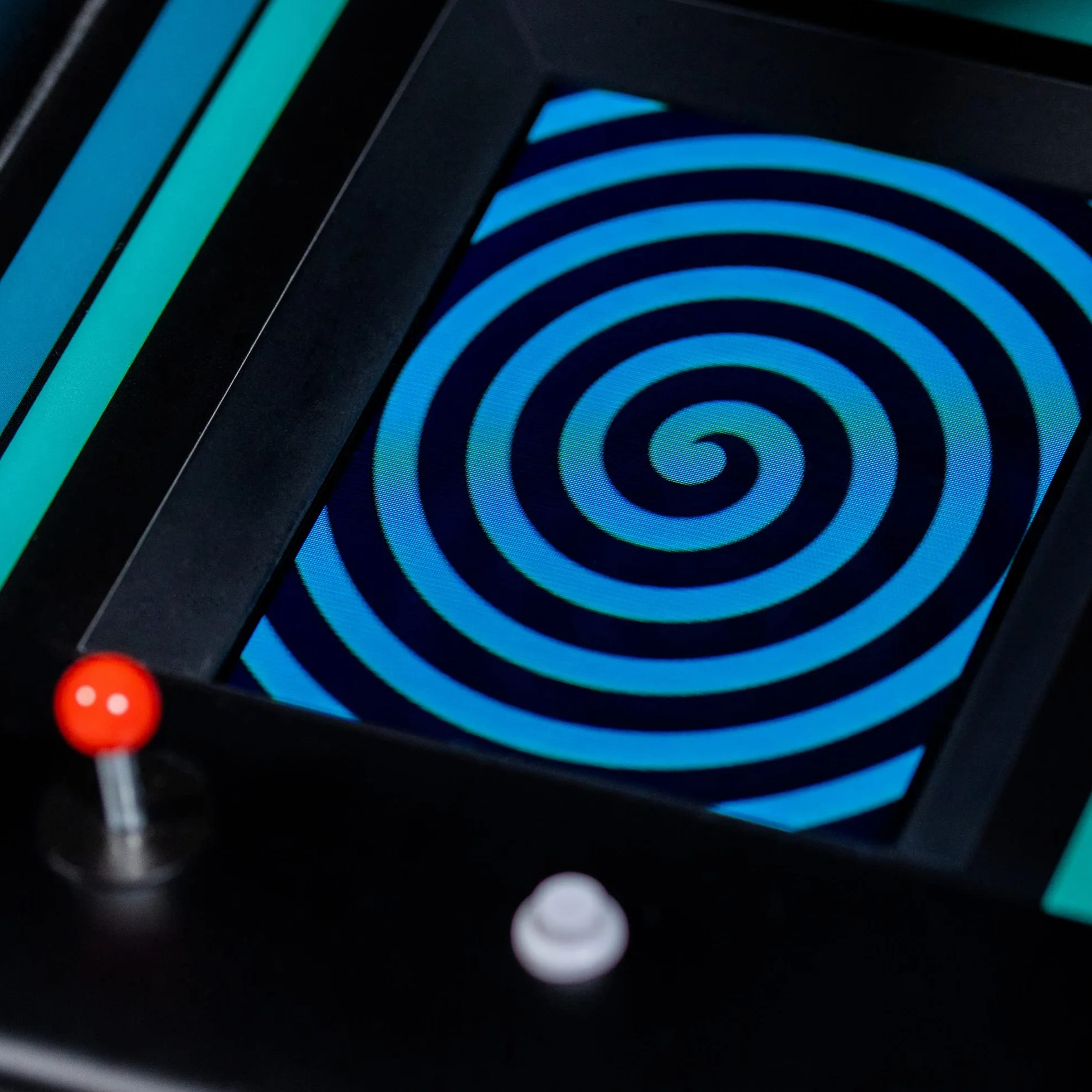 Quarter Arcades Oficjalna ładowarka do szafek w rozmiarze 1/4 firmy Numskull – replika retro Arcade do szafek zręcznościowych – mini konsola retro