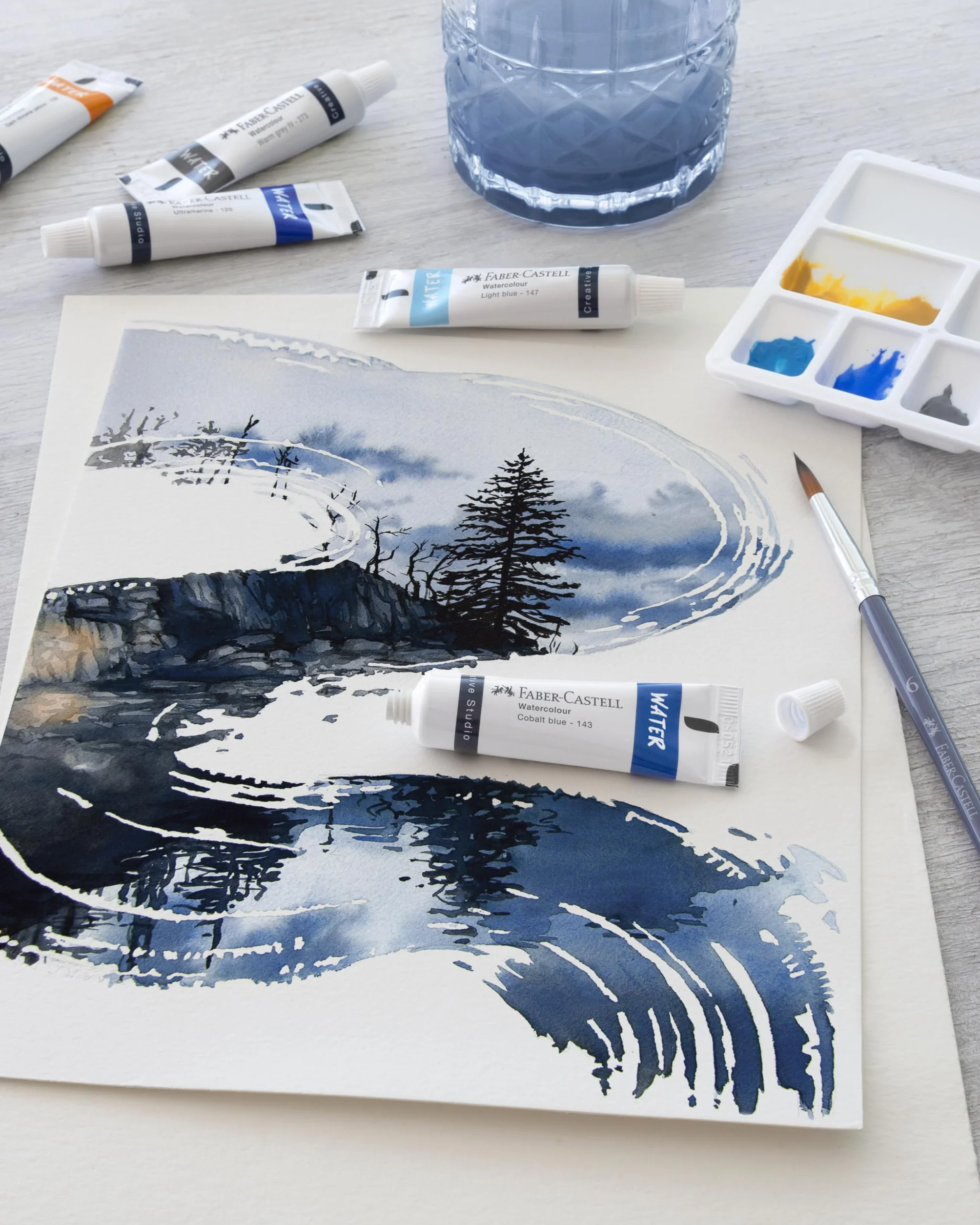 Faber-Castell Creative Studio zestaw akwareli, z paletą mieszającą, wielokolorowy, zestaw 24 sztuk, do sztuki, rzemiosła, rysowania, szkicowania, domu, szkoły, uniwersytetu, kolorowania