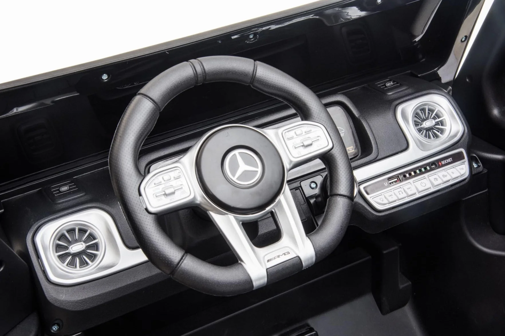 Elektryczny samochód dziecięcy Mercedes-Benz G63 AMG 4 x 4, dwumiejscowy, 24 V, czarny, odtwarzacz MP3 z przyłączem USB/AUX i Bluetooth, napęd na wszystkie koła (4 x 4), bateria litowa, koła EVA z