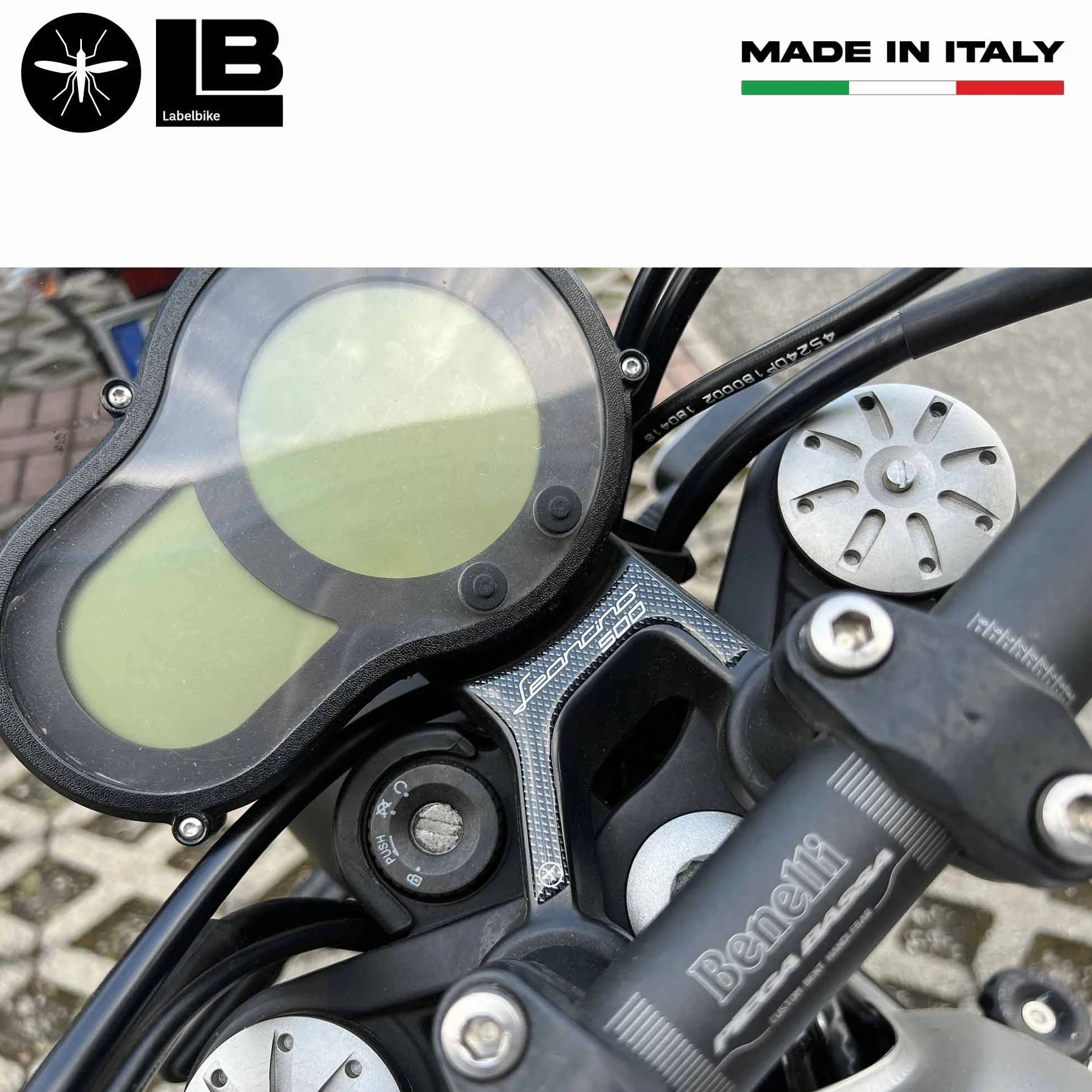 Naklejka 3D Dekoracyjna i zabezpieczająca okolicę kluczyka zapłonu Motocykla kompatybilna z Benelli Leoncino 500
