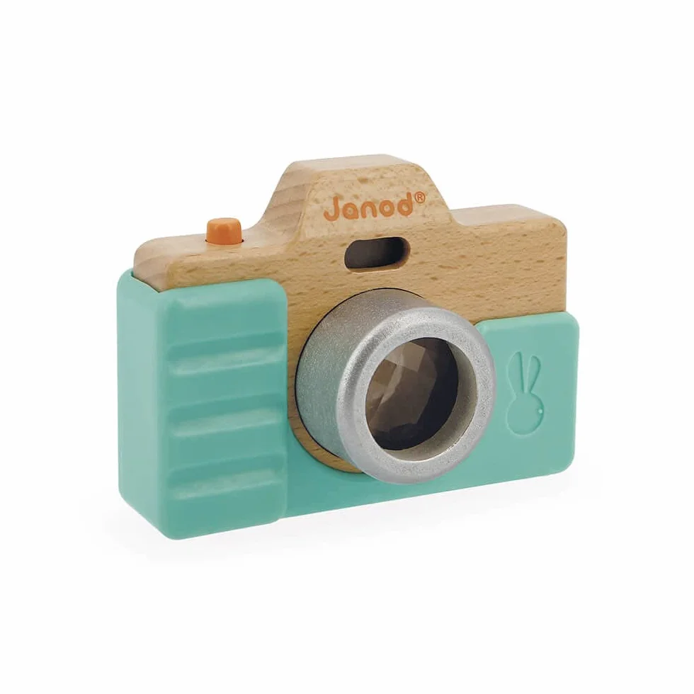 Janod - First Age Camera - Drewniana zabawka imitująca - Dźwięk i oświetlenie, zabawka pobudzająca zmysł i umiejętności motoryczne - silikonowa powłoka - farba wodna - od 18 miesięcy, J05381