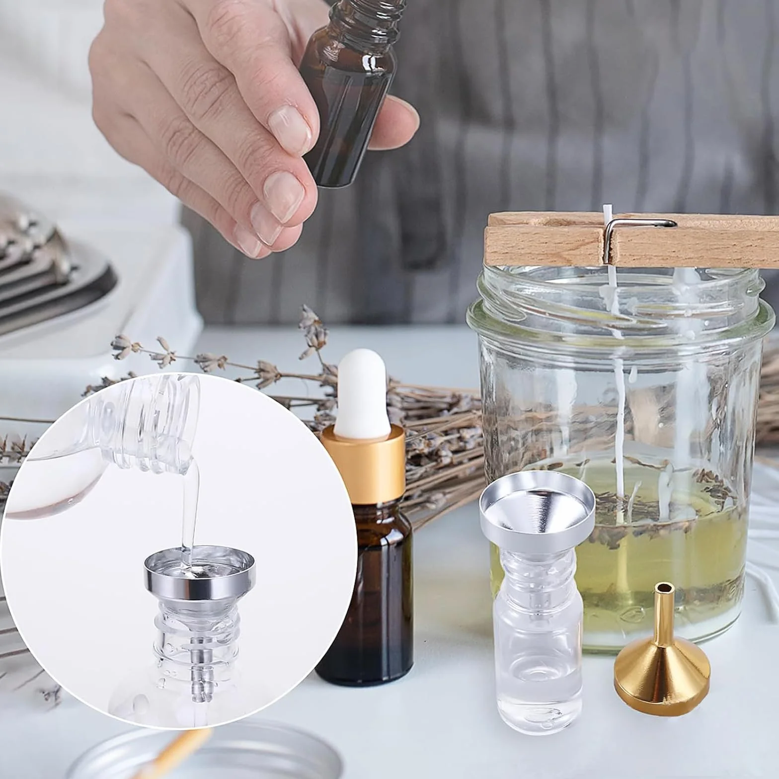 Zestaw 7 mini lejków metalowych do perfum, olejków eterycznych