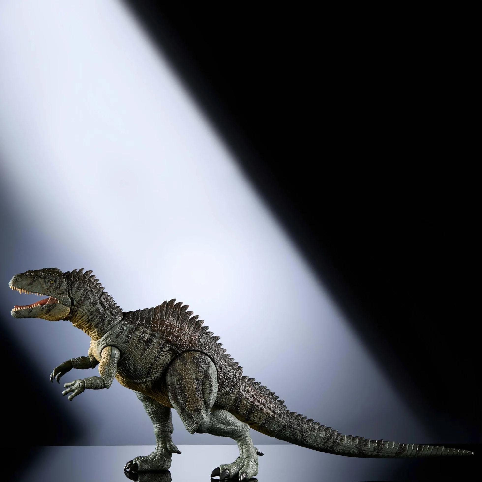 Mattel Jurassic World Giganotosaurus Figurka dinozaura z kolekcji Hammonda, 21 przegubów, szklane oczy, przegubowy ogon i język, HXF57