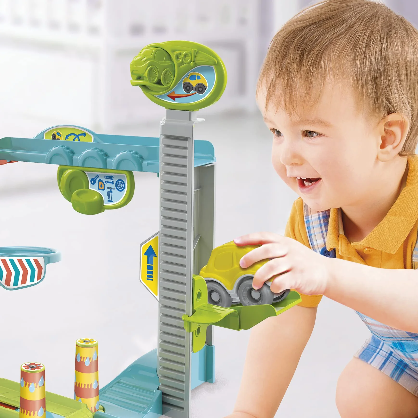 Clementoni - Fun Garage Baby Track zestaw do zabawy, wielokolorowy, 17404