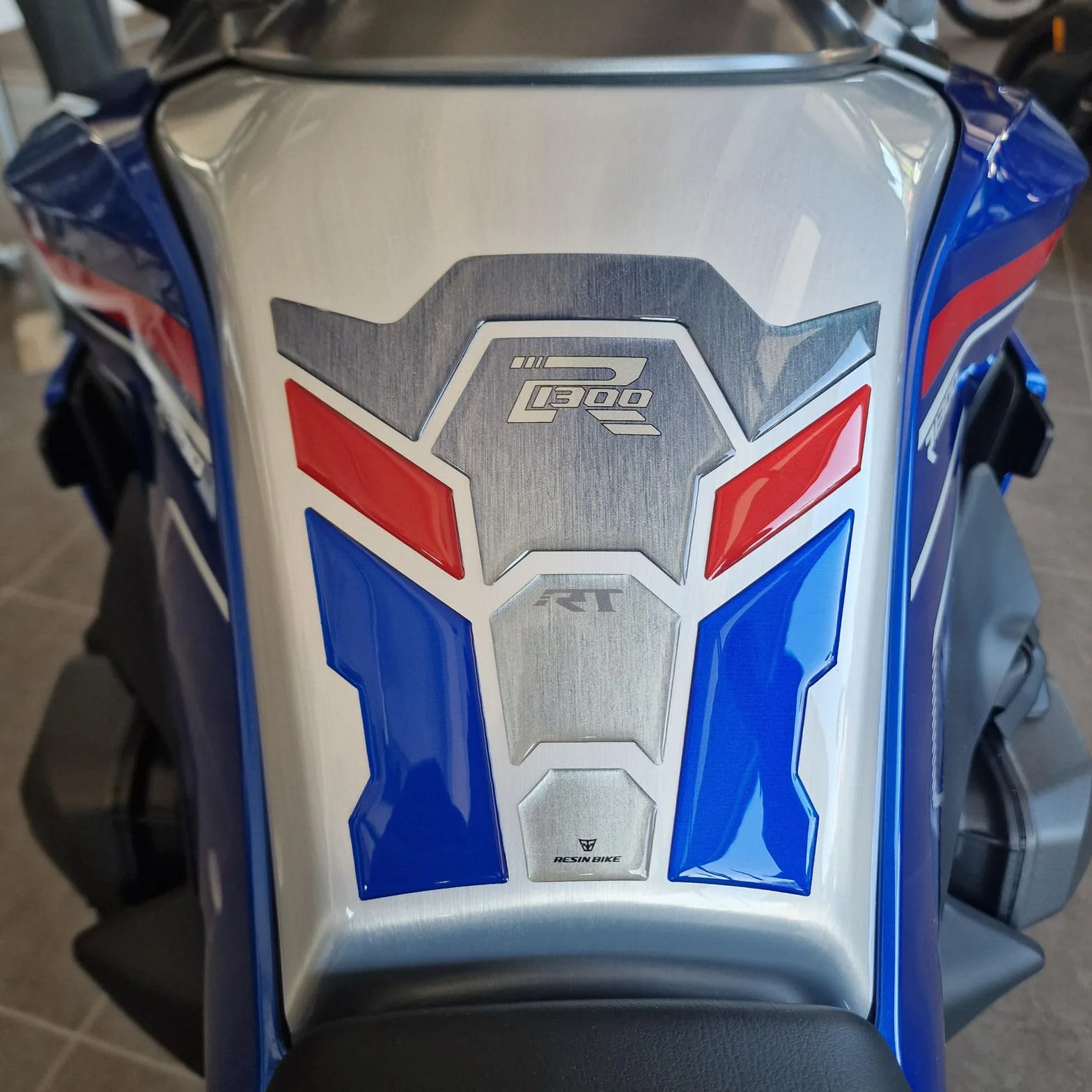 Naklejki Moto Resin Bike Kit kompatybilne z BMW R 1300 RT 2025-2026 Impulse 3D chroniące przed uderzeniami