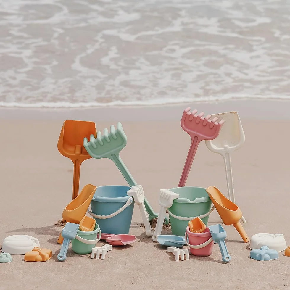 Miniland Eco ciepły zestaw piasku dla dzieci wielokolorowy do zabawy na plaży