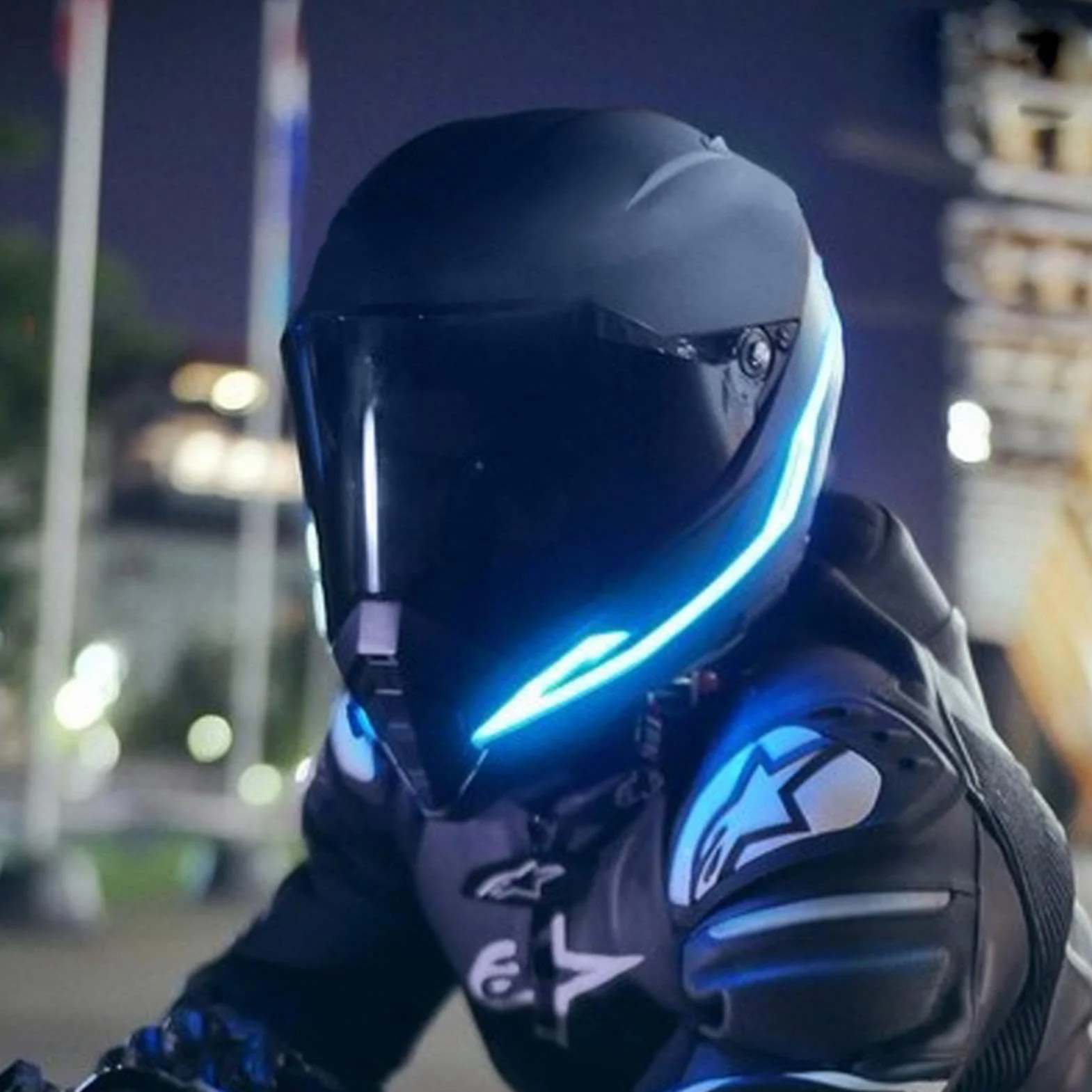 Helmet Strip Light, Led Light for Motorcycle Helmet, 14 * 9 * 8cm/5.51 * 3.54 * 3.14 Inches Adhesive Helmets Lights Strips, Safety Night Riding Accessory for Bikers