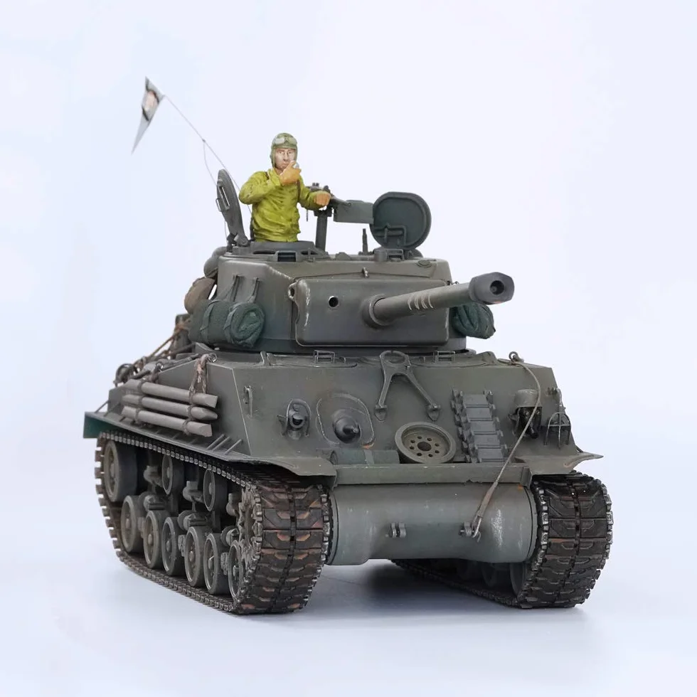 HOOBEN 1/16 M4A3E8 Fury Sherman Brad Pitt czołg z kamuflażem Master Weathering+figurka+Zimmerit