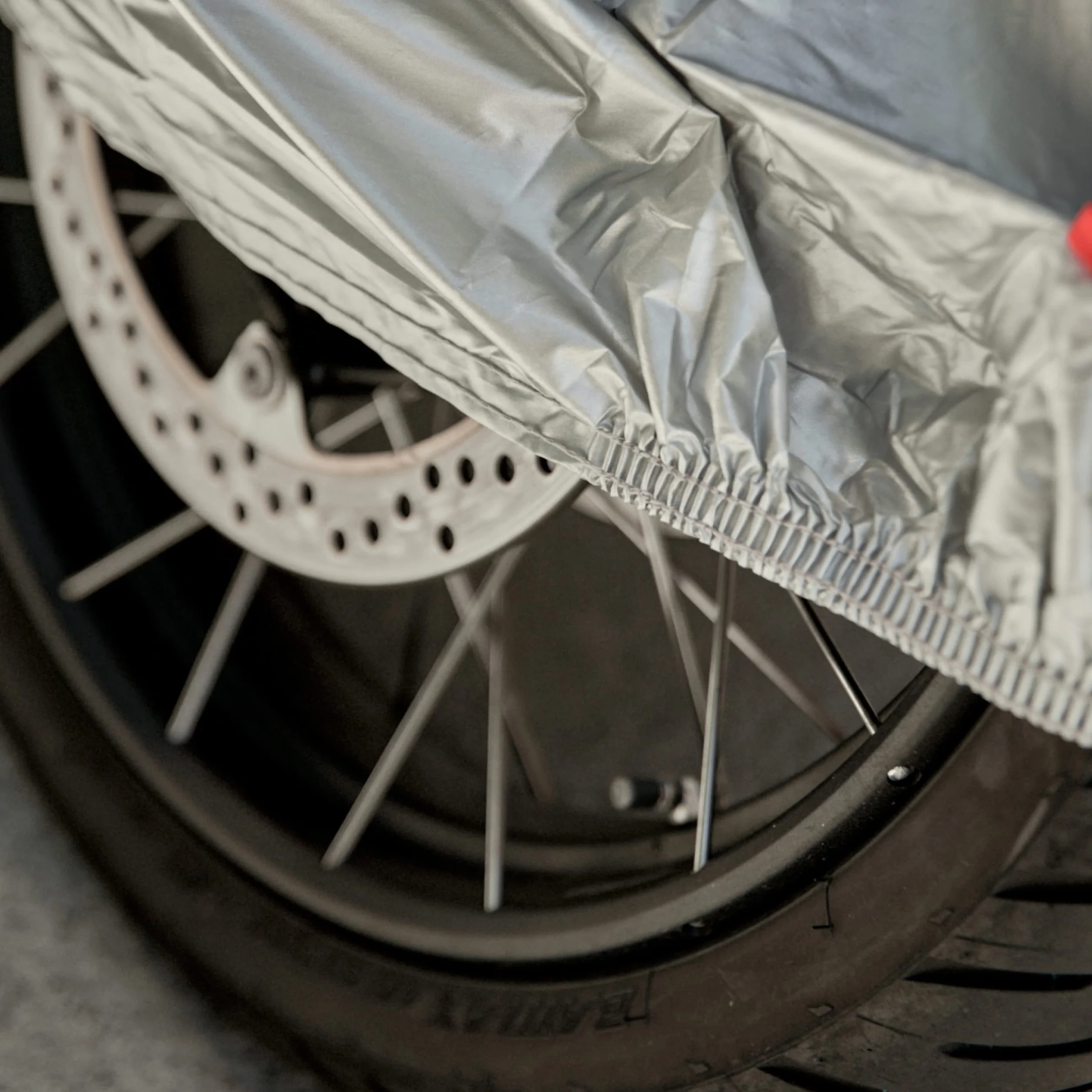 REBELHORN Cover II Top Box Pokrowiec na Motocykl Trwały Poliester Dwa otwory na łańcuch antykradzieżowy