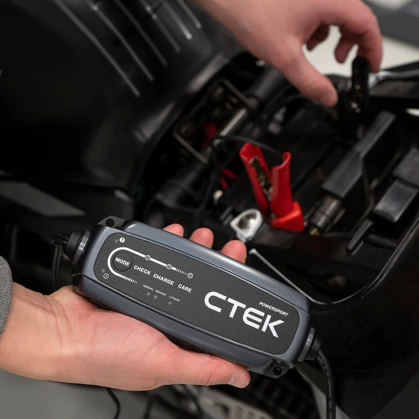CTEK 40-310 Ładowarka do akumulatorów z adapterem