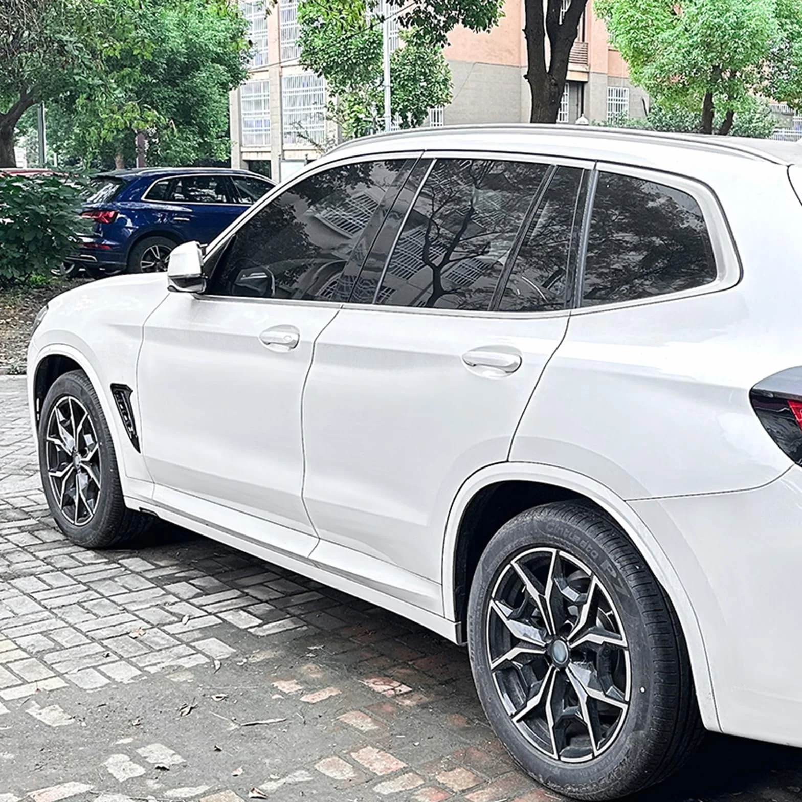 BMW X3 X4 G01 G02 M Sport 2018-2023 błotnik boczny osłona wentylacyjna włókno węglowe czarny