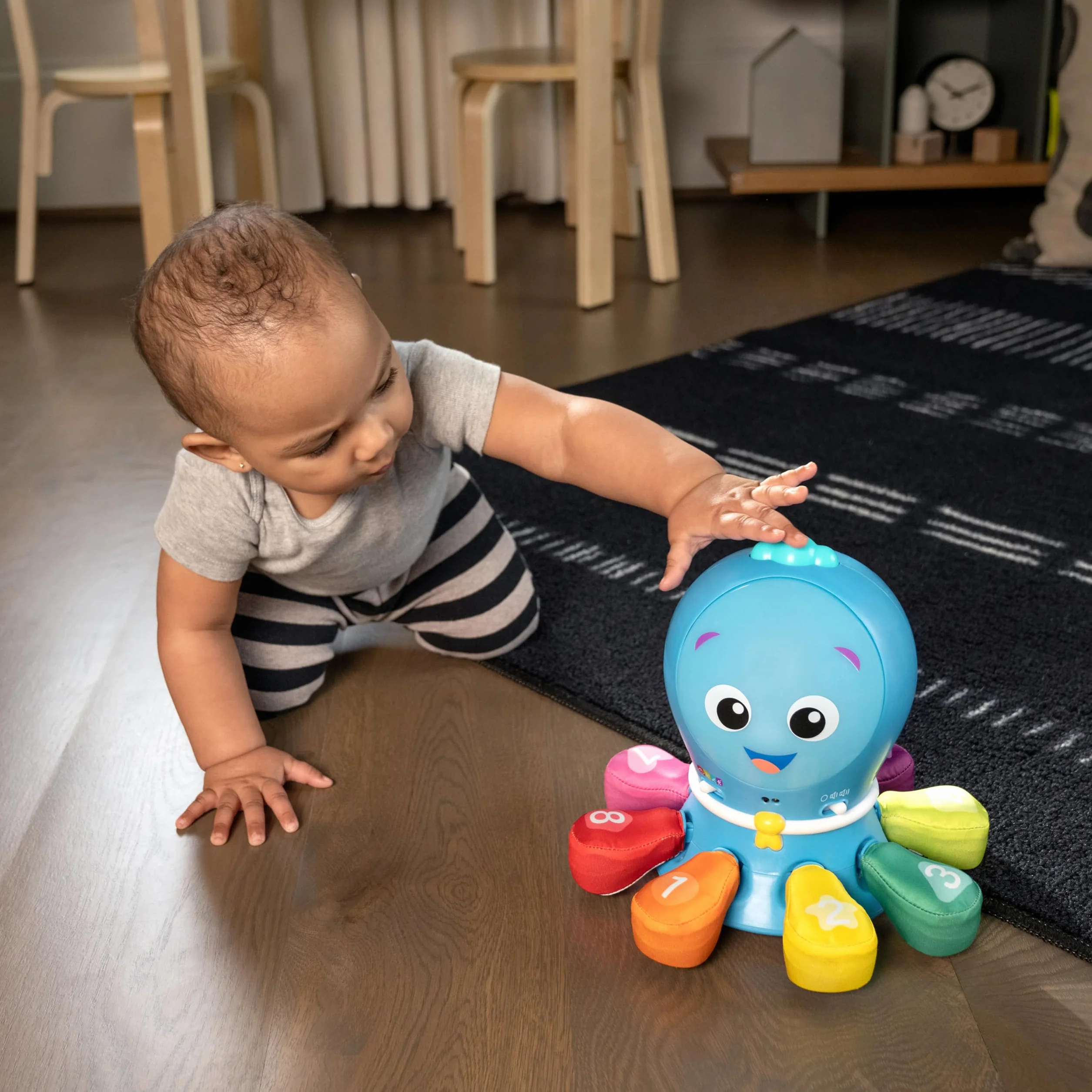 Baby Einstein Ocean Explorers Go Opus Go 4 w 1 zabawka edukacyjna, muzyka i światła, wiek od 3 miesięcy do 5 lat