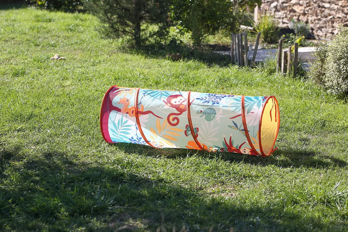LUDI - Tunel do zabawy - Motyw dżungli - Lekki i składany - Do użytku wewnątrz i na zewnątrz - rozwija zdolności motoryczne - 42 x 120 cm