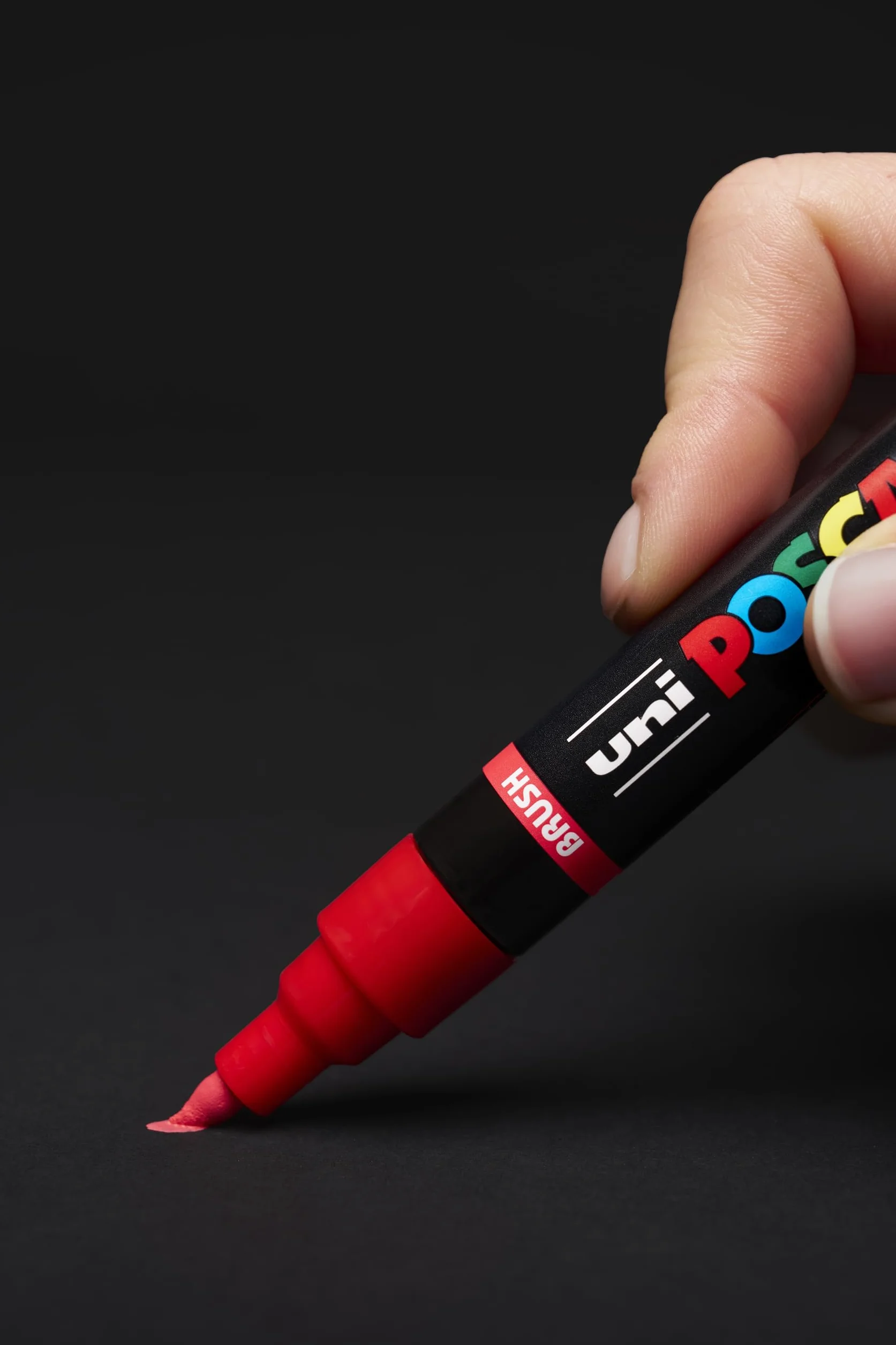 POSCA 184016 – zestaw markerów POSCA Brush Pen, 16 pisaków akrylowych z końcówką pędzelkową, pisaki PC-5BR do prawie każdej powierzchni