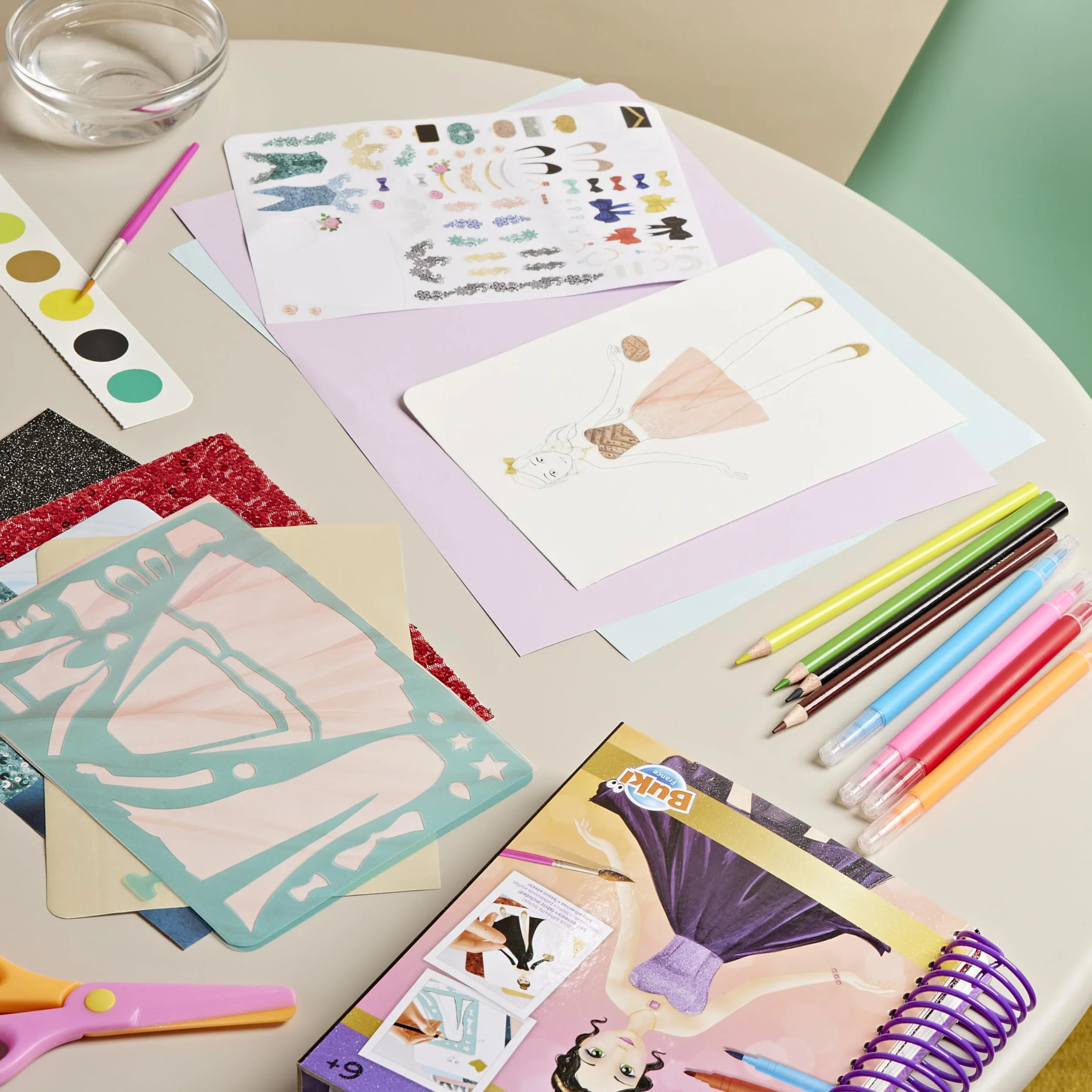 BUKI Francja CM102 Fashion Sketchbook - suknie wieczorowe