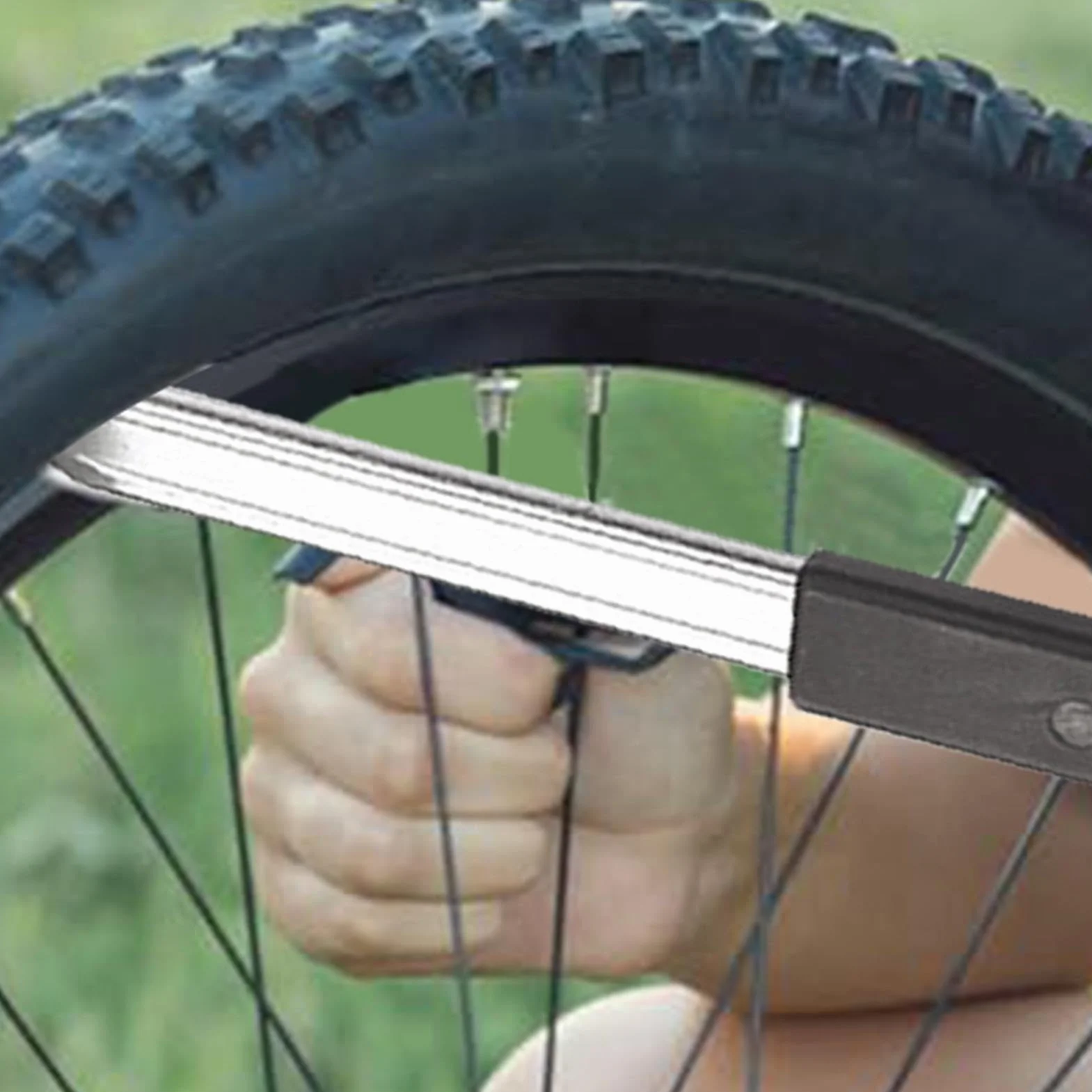Tire Iron Spoons, Pry Tool Tire Bar, Tire Changing Tool, Flat Crowbar, Straight Tire Lever Auto Maintenance Enhances Efficiency Easy to Use Adds Convenience Low Maintenance Unique Design Safe for Use