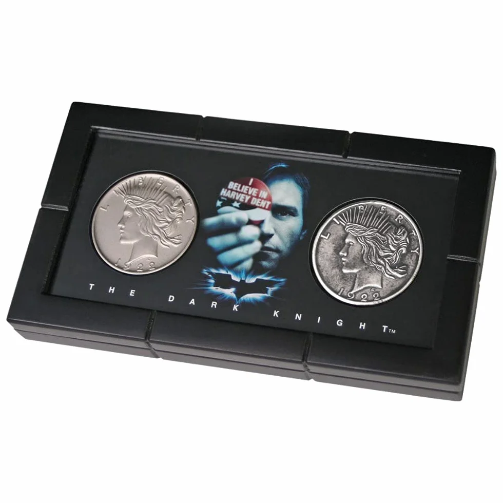 The Noble Collection DC The Dark Knight Harvey Dent & Two Facace Coin Set - 15,5 cm (15,5 cm) Replika rekwizytu Batmana - oficjalnie licencjonowany zestaw filmowy rekwizyty filmowe prezenty