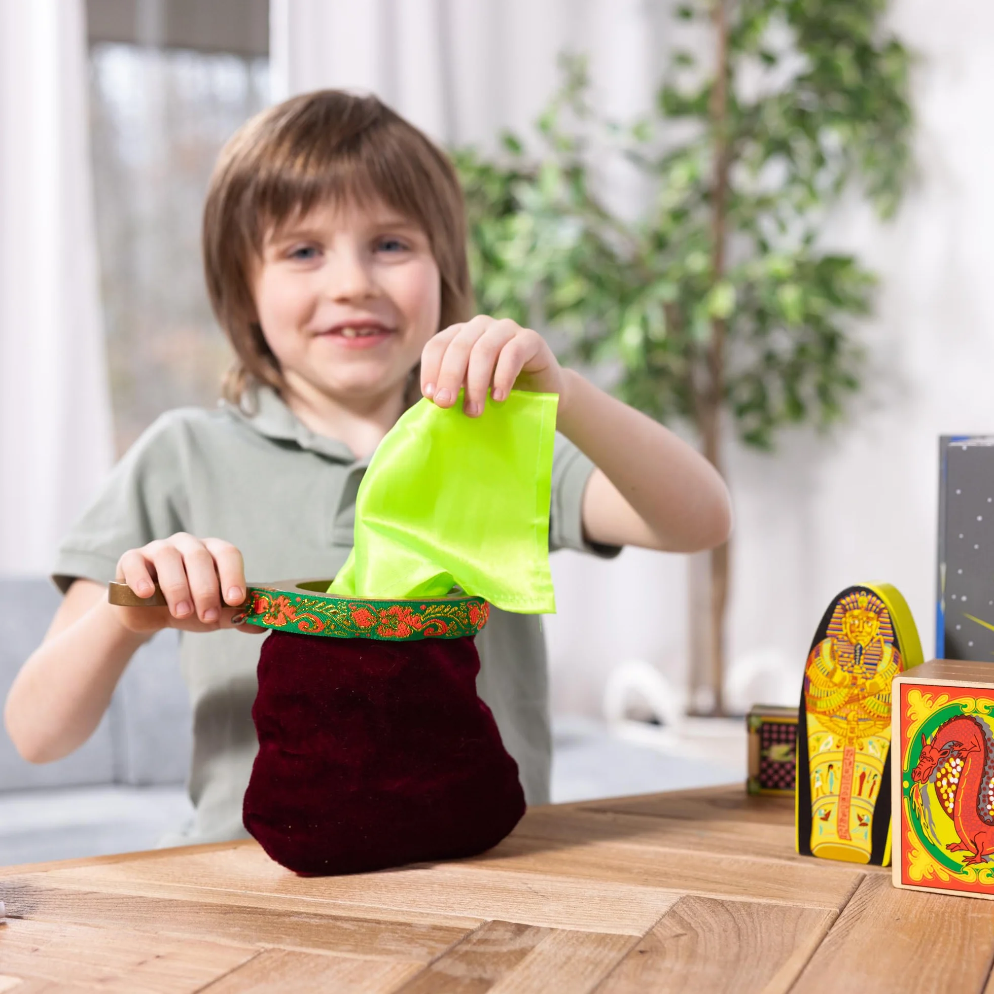 Melissa & Doug luksusowy zestaw magiczny, zabawa z odgrywaniem ról, zestaw zabawkowy, drewniana zabawka, od ósmego roku życia, prezent dla chłopca lub dziewczynki