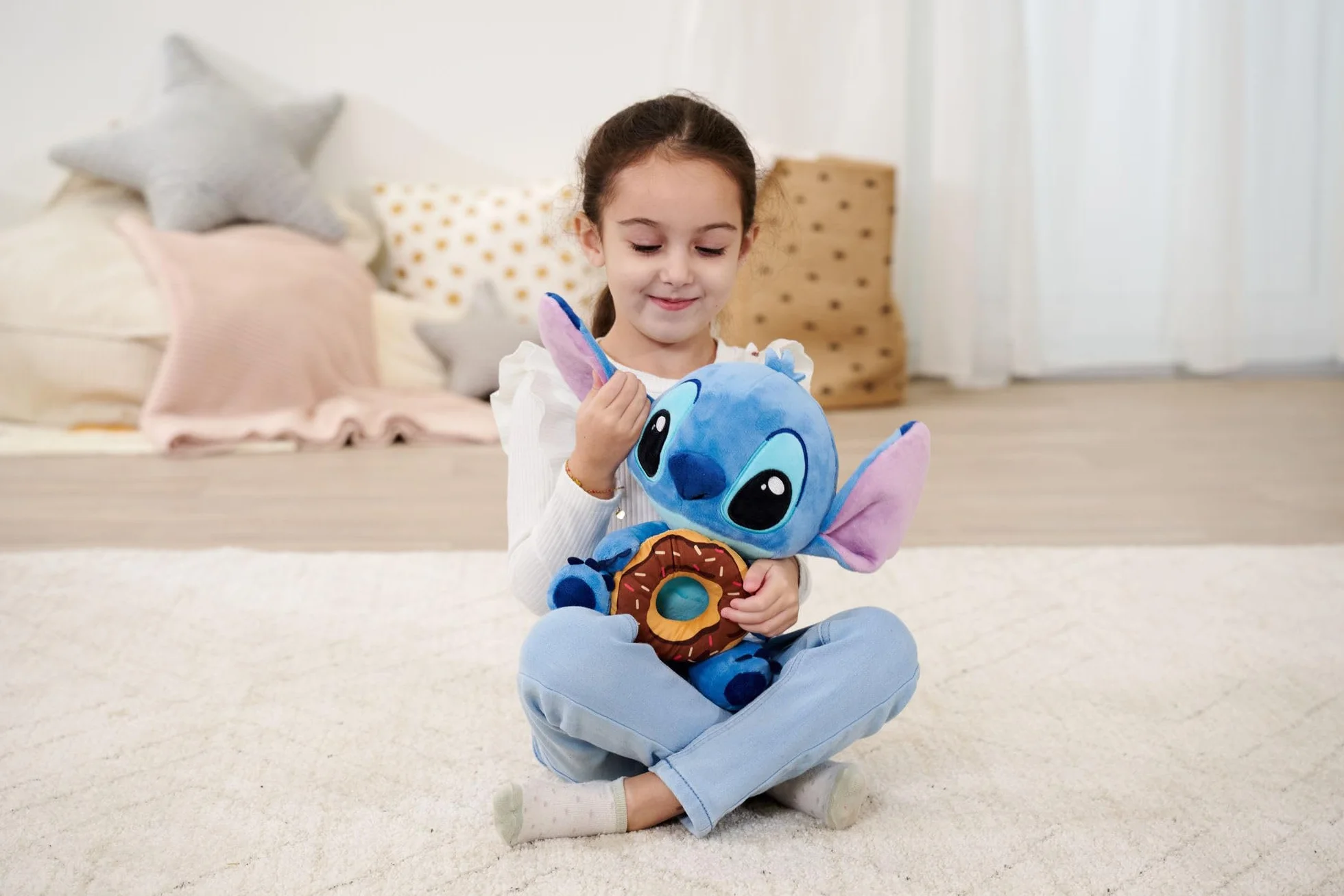 Simba 6315870518 Disney Stitch z donatem, 25 cm