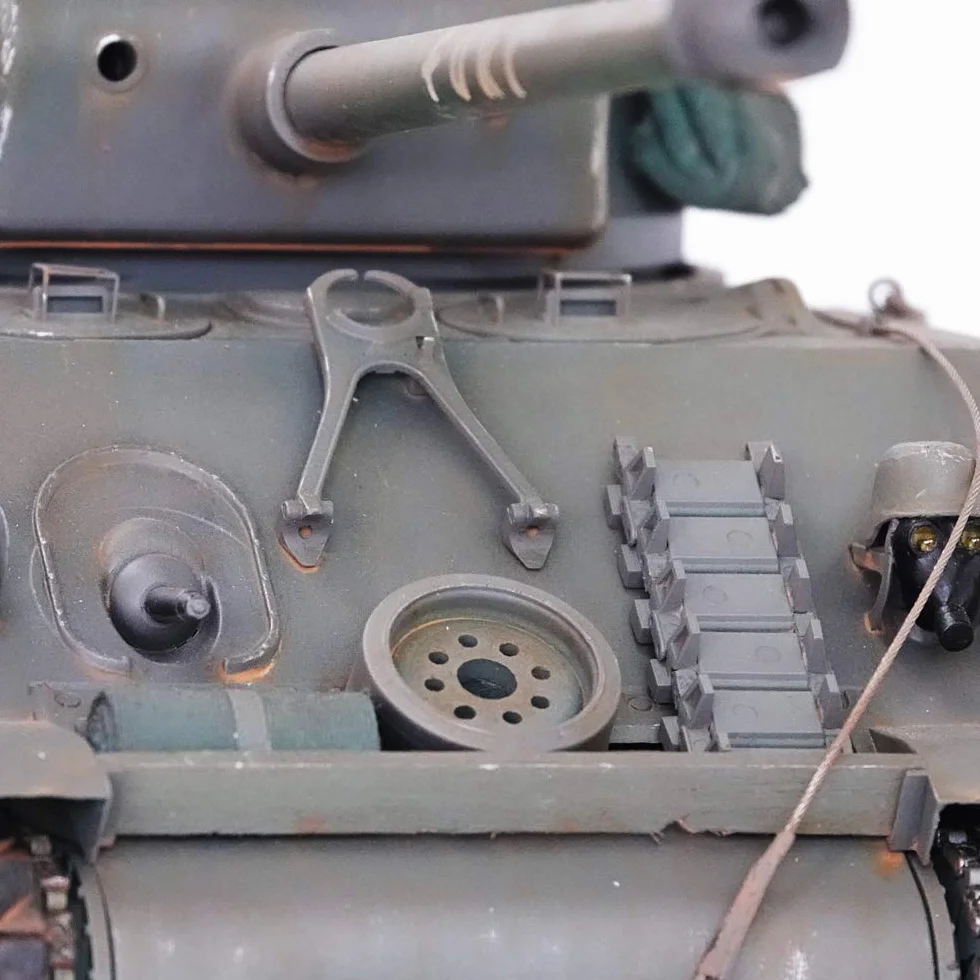 HOOBEN 1/16 M4A3E8 Fury Sherman Brad Pitt czołg z kamuflażem Master Weathering+figurka+Zimmerit