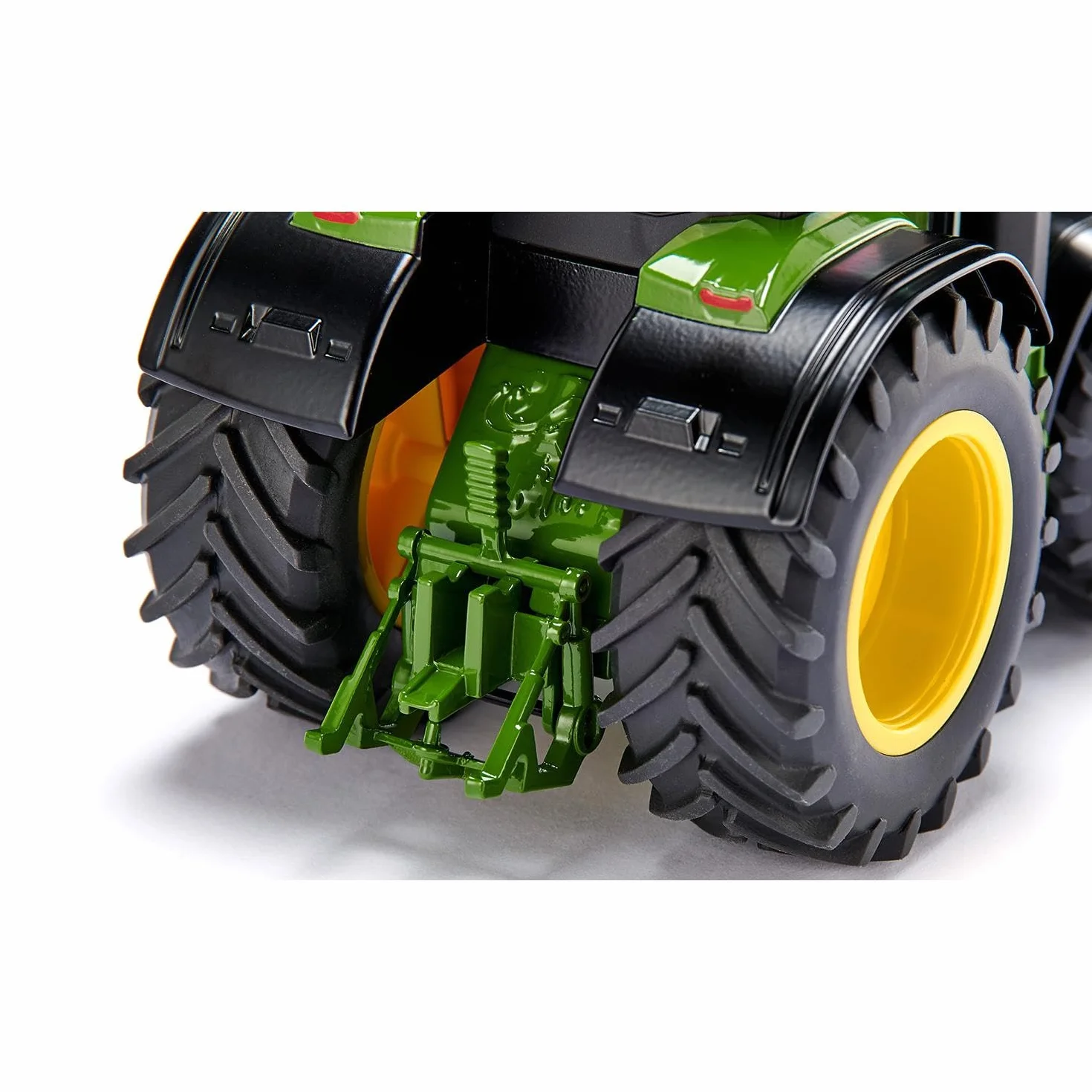Siku 3290, John Deere 8R 370, 1:32, Metal,Tworzywo sztuczne, Zielony, Z obciążeniem przednim, Otwierana pokrywa silnika
