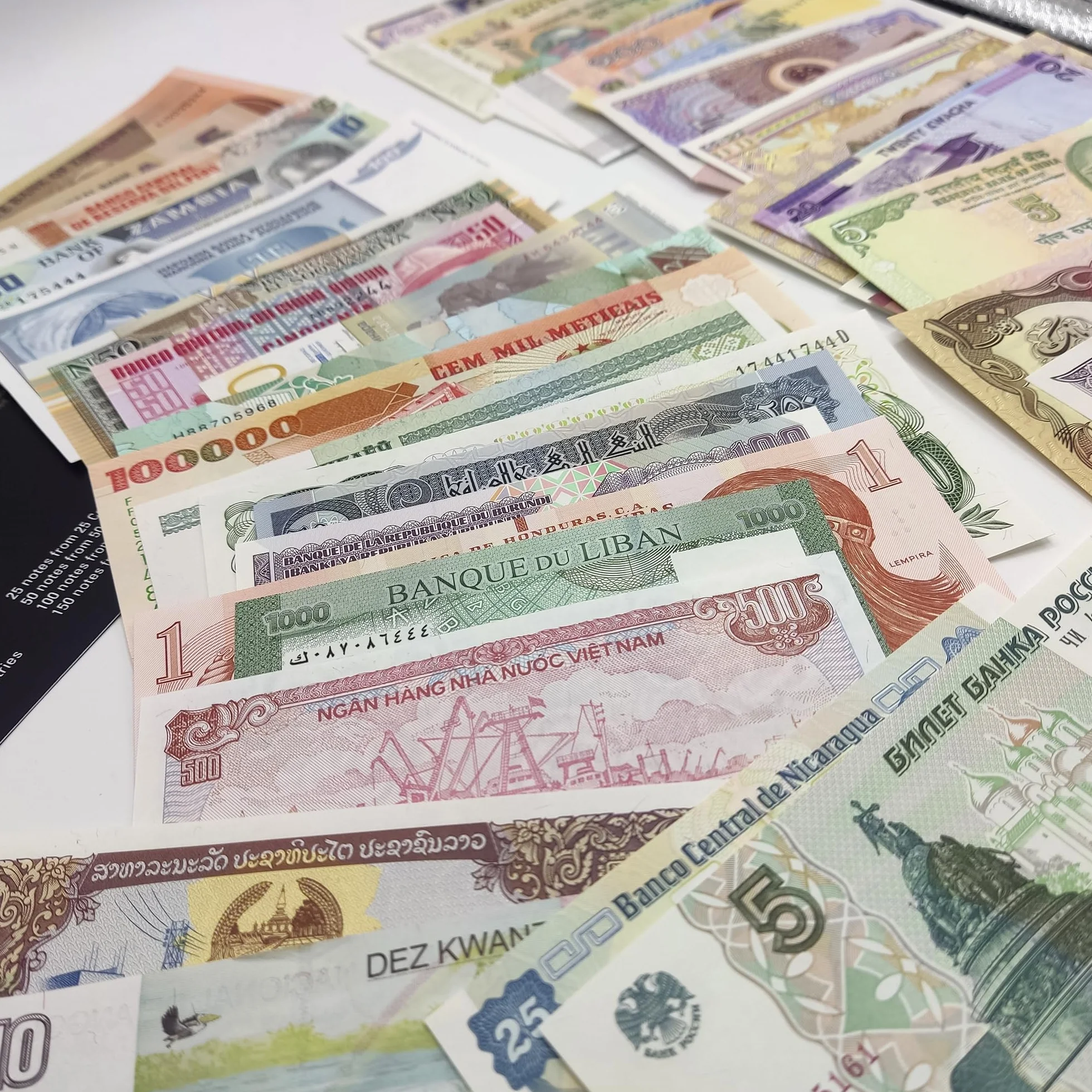 IMPACTO COLECCIONABLES 50 banknotów z 50 różnych krajów