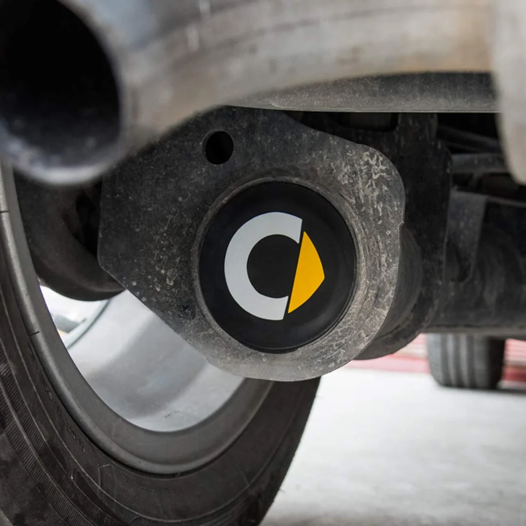 SHIFENG Do Smart fortwo forfour 453 451 450 Gumowy zatyczka do tylnej części podwozia samochodowego, wodoodporna osłona węża, akcesoria samochodowe (czarny z logo C)
