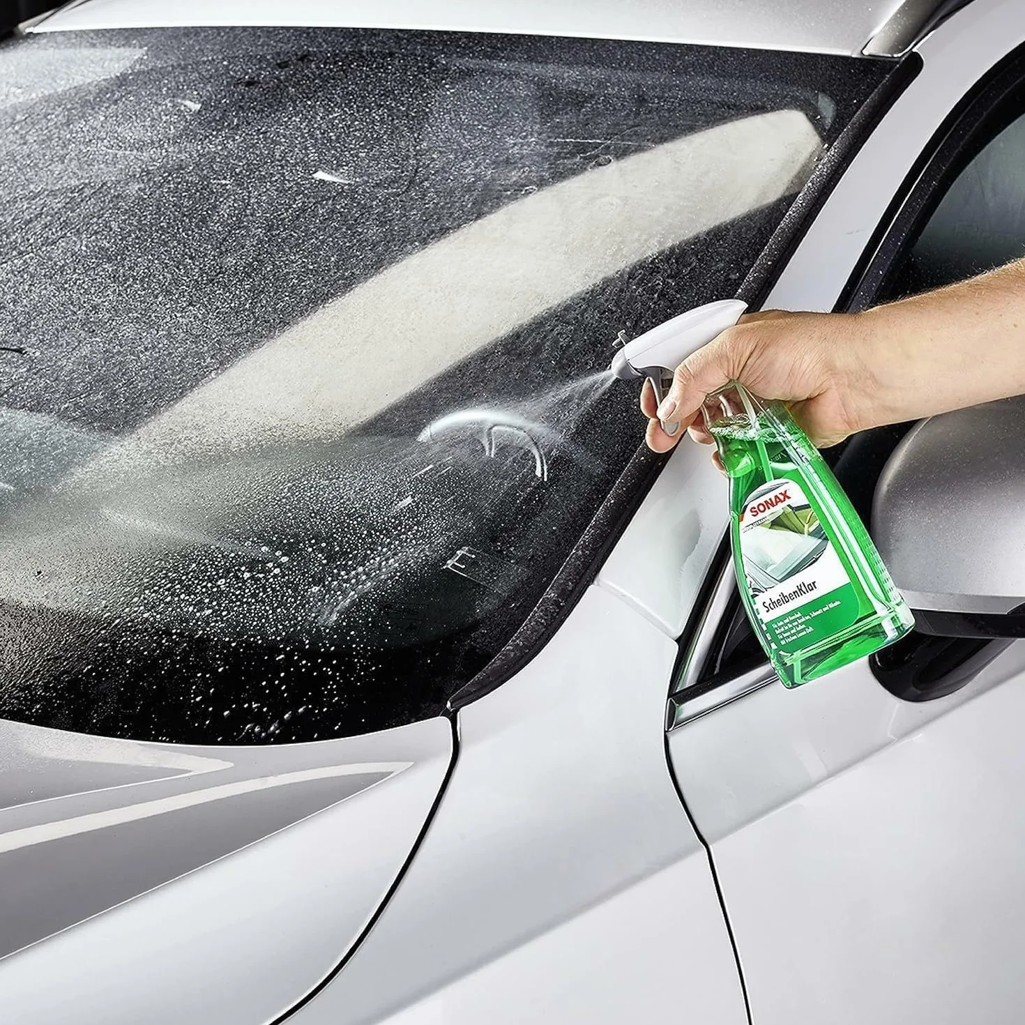 SONAX Płyn do czyszczenia szyb, 500 ml, do usuwania zabrudzeń z owadów i brudu drogowego z szyb samochodowych i reflektorów, nr art. 03382410