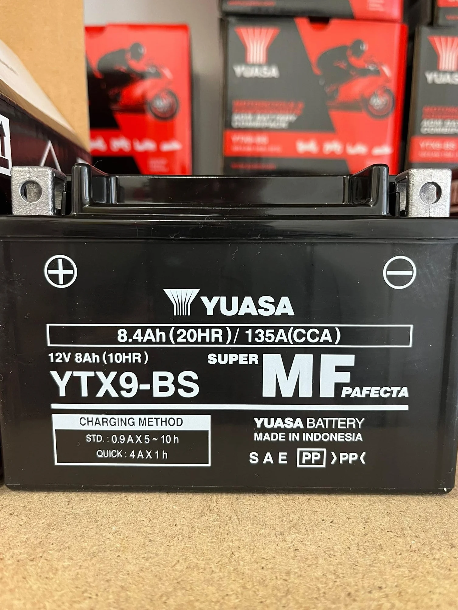 Akumulator motocyklowy Yuasa YTX9-BS - bezobsługowy - 12 V 8 Ah - Wymiary: 150 x 87 x 105 mm, kompatybilny z Kymco MXU 50 2006-2010