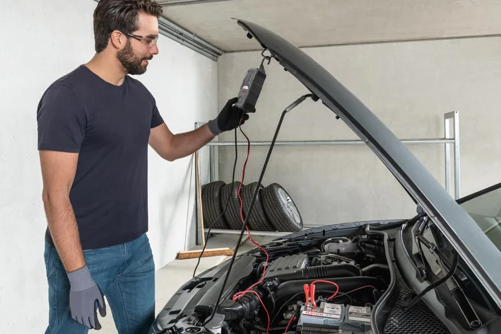 BOSCH 0 189 911 070 Ładowarka do akumulatorów