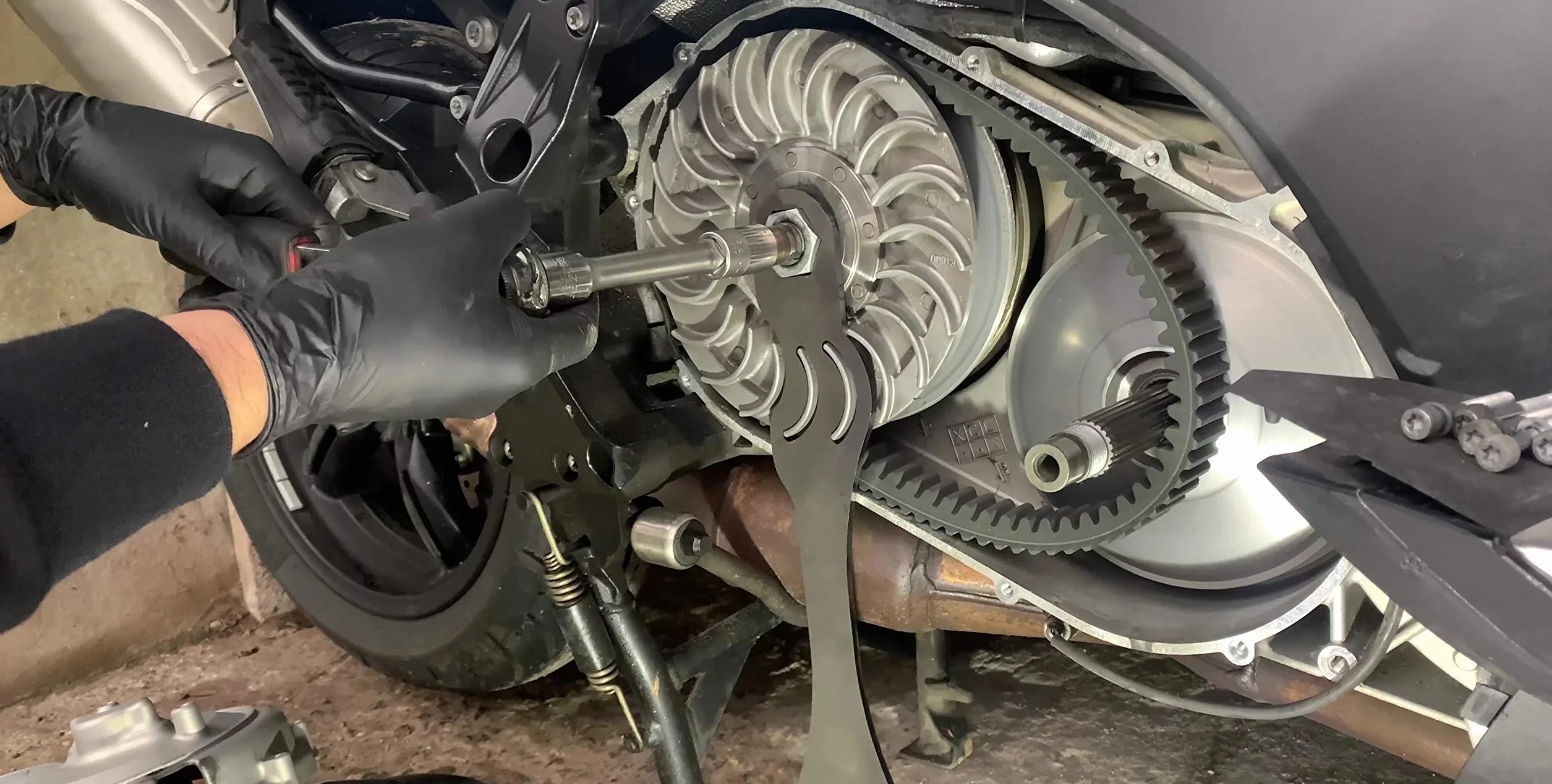 Easyboost Klucze Blokada Wariatora Korektor momentu obrotowego Sprzęgło do BMW C600-C650 Niezbędne narzędzia do demontażu rolki wariatora pasek napędowy sprężyna centralna sprzęgła tylnego