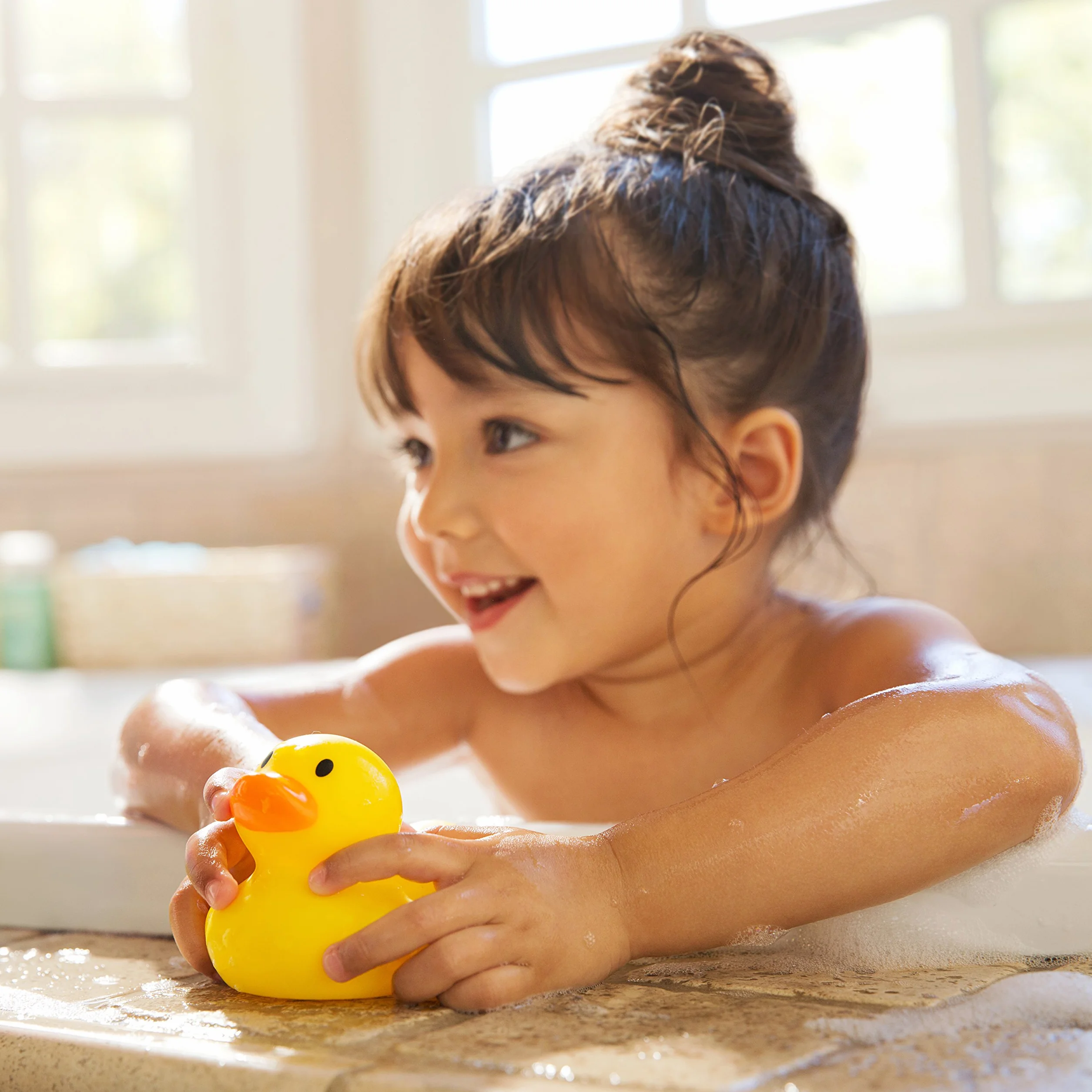 Munchkin White Hot Safety Rubber Bath Duck Toy, Pack of 1