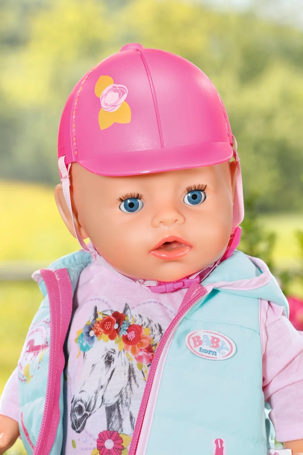 BABY born Strój Deluxe Rider 831175 - zawiera spodnie, buty, kask, koszulę konną, kamizelkę, bryczesy jeździeckie, bicz i grzebień curry dla lalek 43 cm - odpowiedni dla dzieci od 3 lat