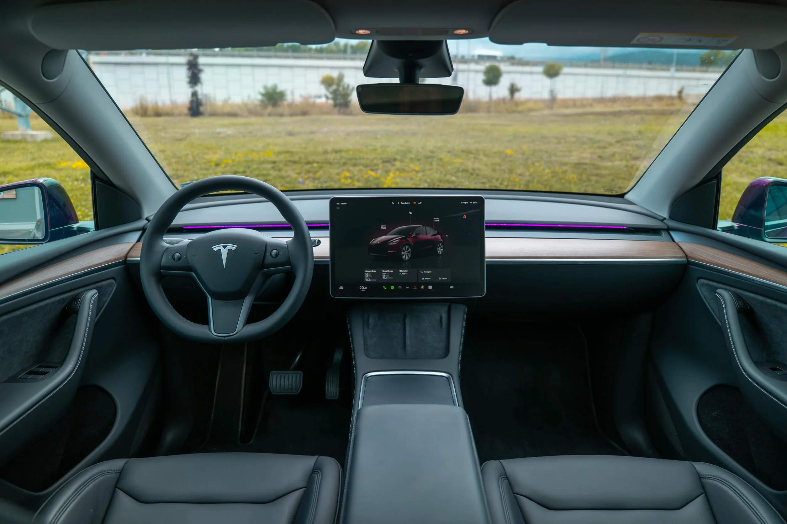 Taśma świetlna LED RGB do Tesla Model 3 i Y 2021-2024